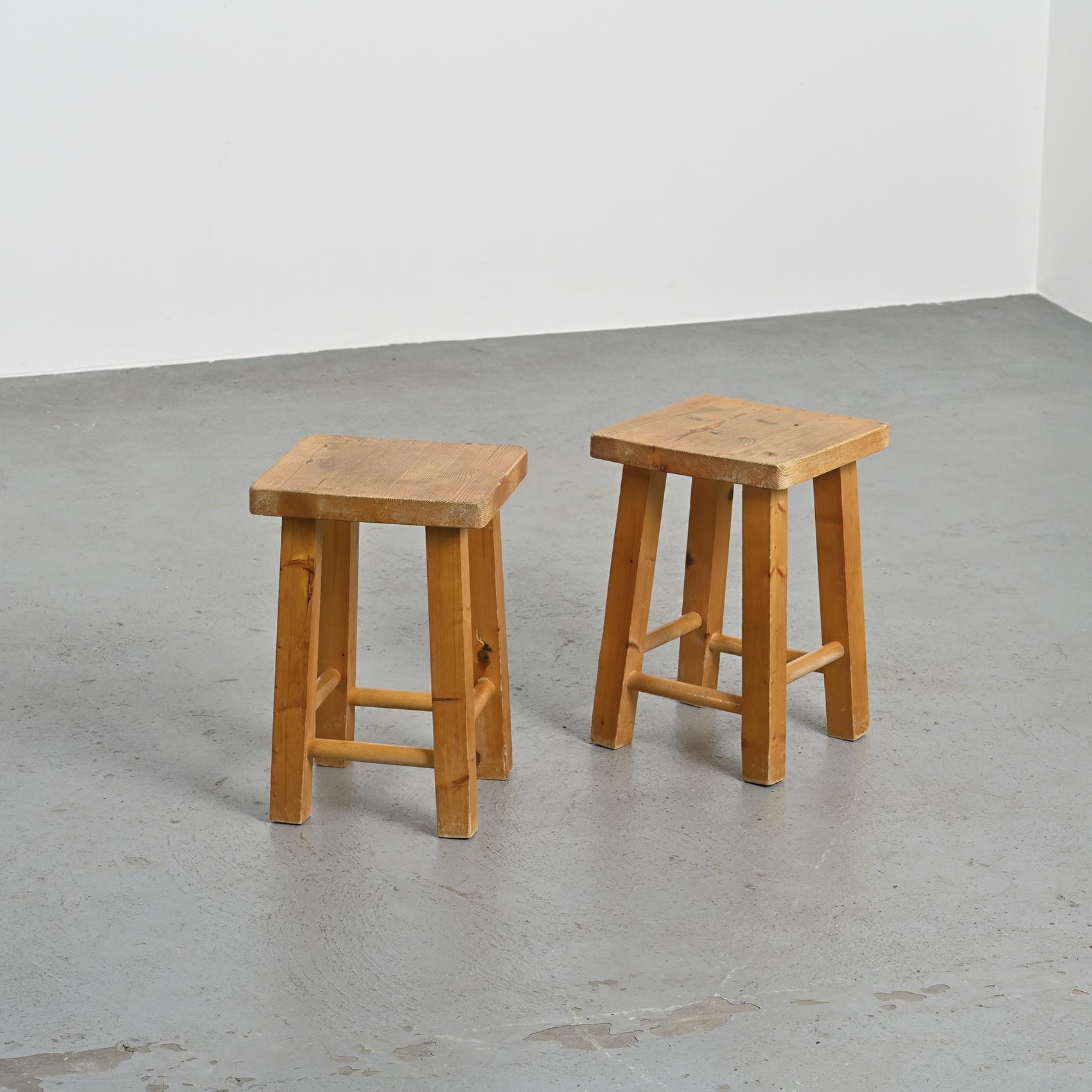Pair of Wooden Stools from La Pierra Menta, Les Arcs 1979 For Sale 4