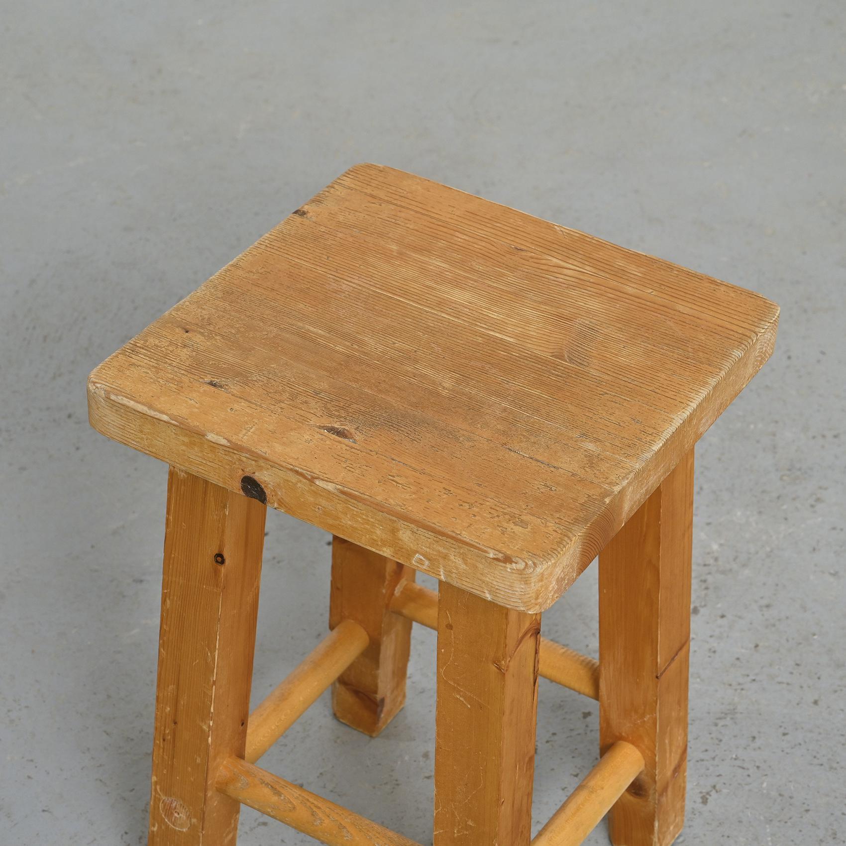 Mid-Century Modern Pair of Wooden Stools from La Pierra Menta, Les Arcs 1979 For Sale