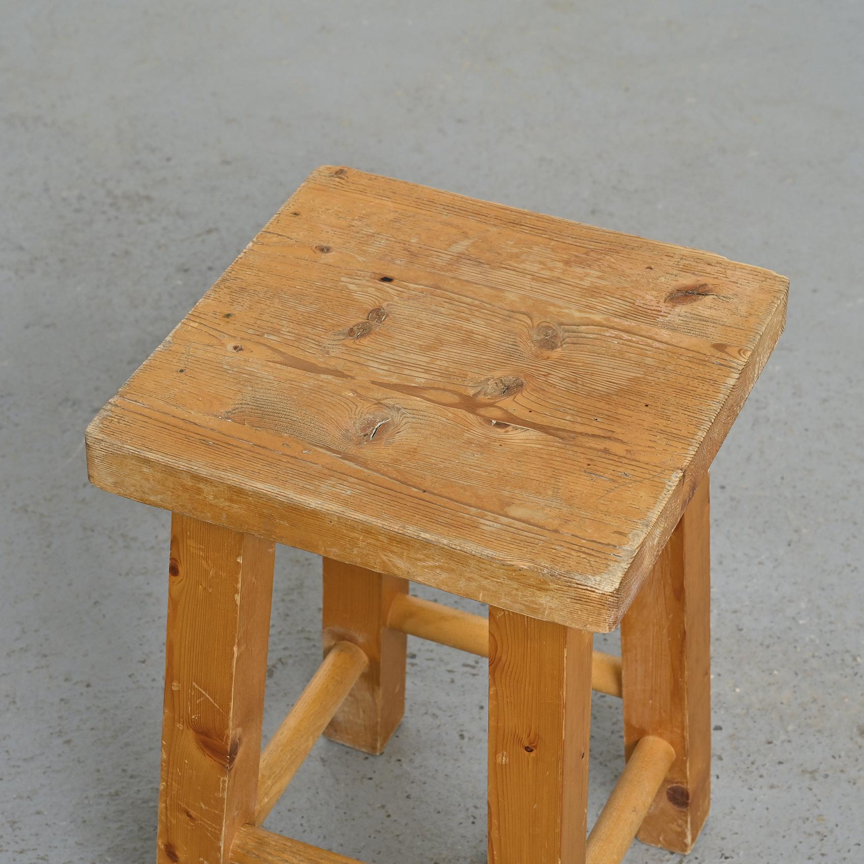 Pair of Wooden Stools from La Pierra Menta, Les Arcs 1979 For Sale 2