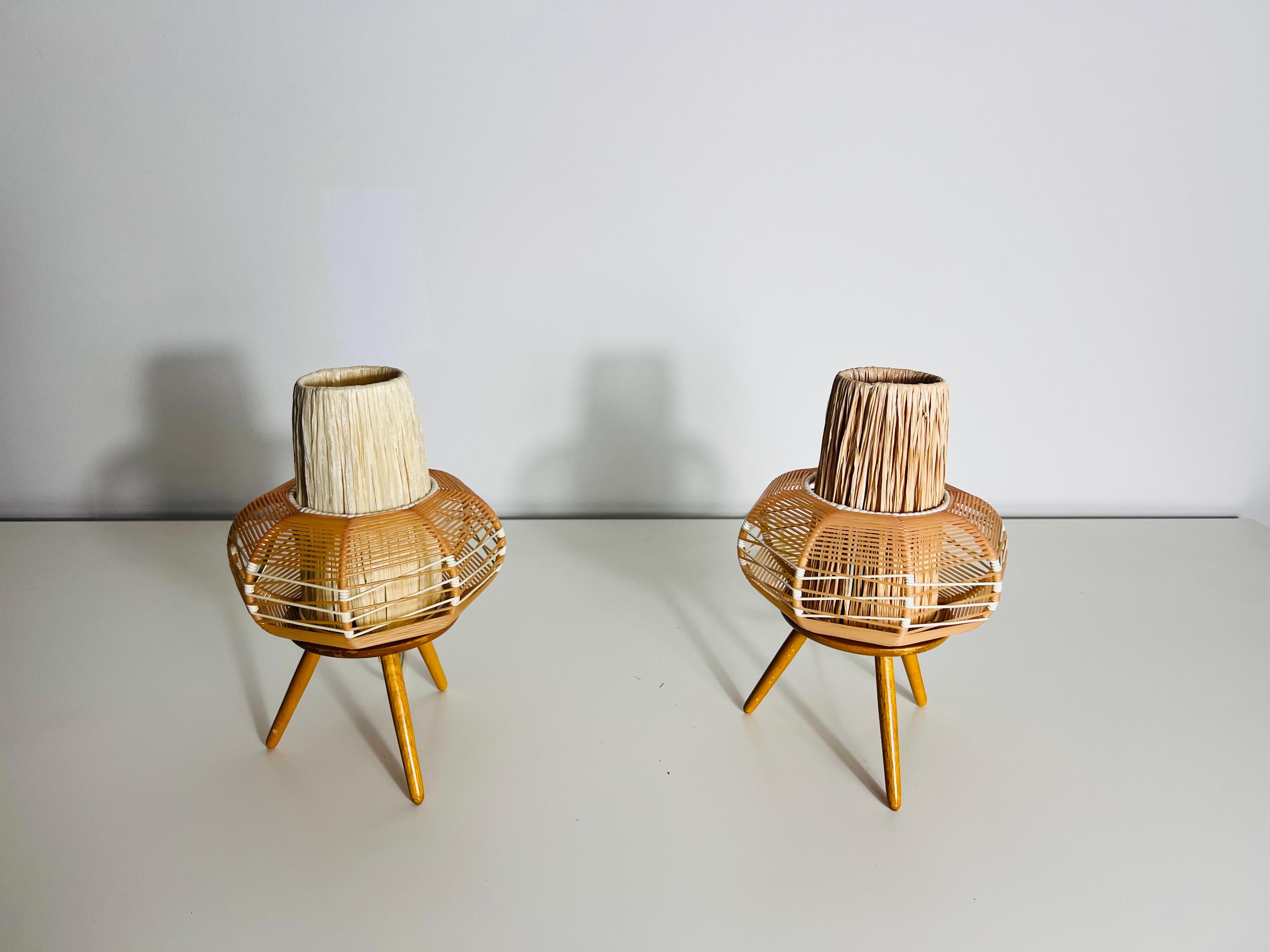 Pair of Wooden Table Lamps, circa 1970 In Good Condition For Sale In Hagenbach, DE