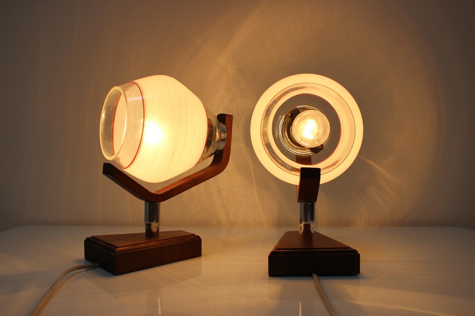 Paar Tisch-/Wandlampen aus Holz, von Dřevo Humpolec, 1940er Jahre, Tschechoslowakei im Angebot 3