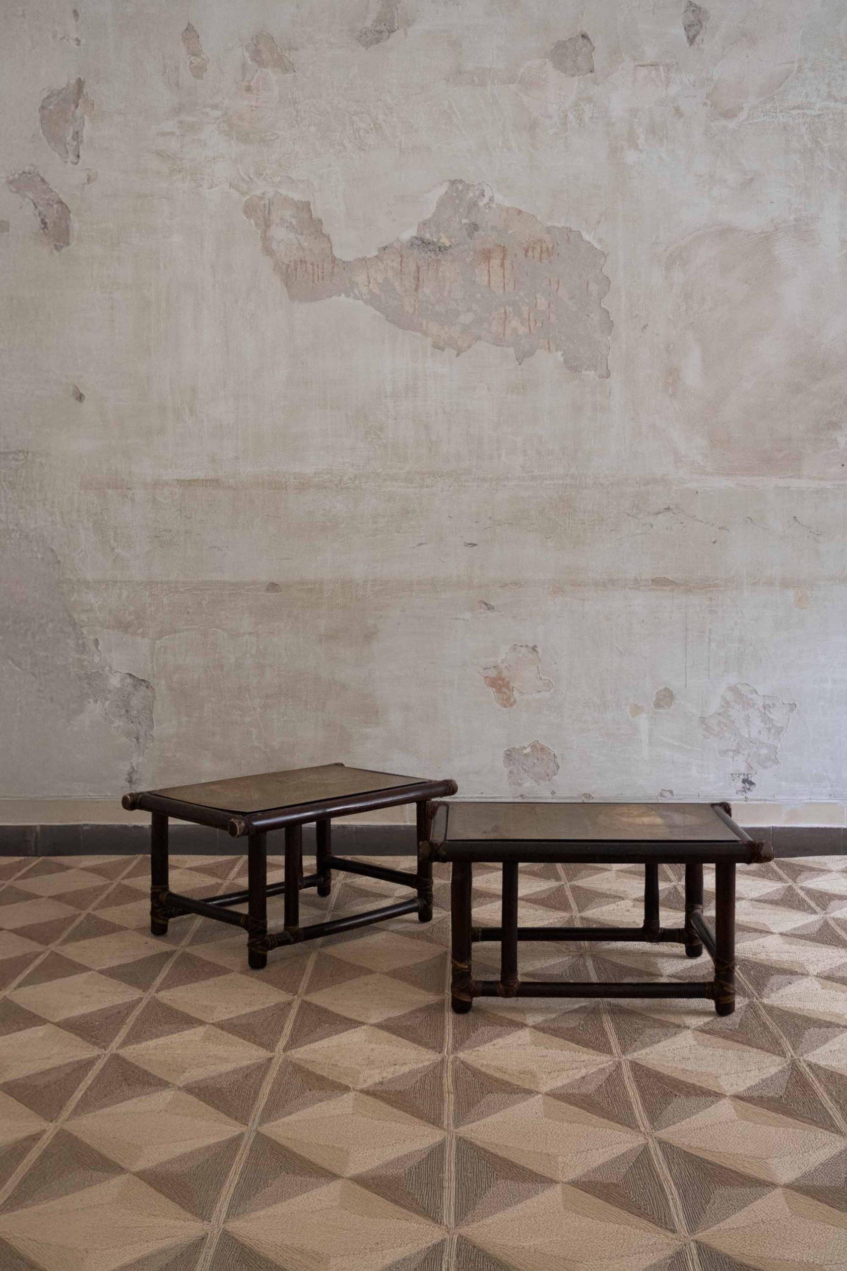 Pair of Wooden Tables (Dark Finish) with Leather Bindings by Lyda Levi for Mcguire San Francisco 1970
Product details
With sheet brass top
Single table dimensions 65 W x 35 H x 43 D cm