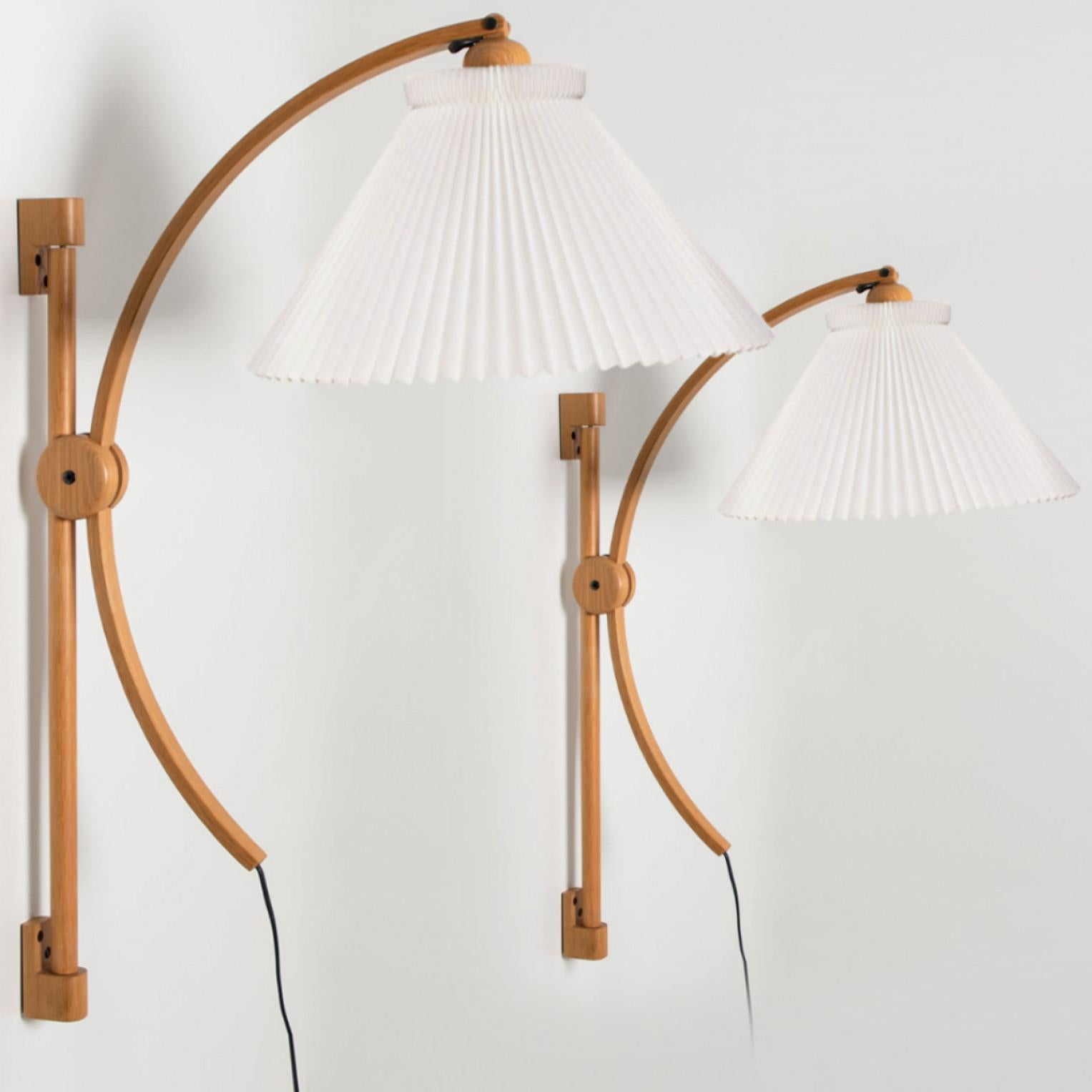 Pair of Wooden Wall Lights with New Le Klint Shade by Domus Germany, 1970s In Good Condition For Sale In Rijssen, NL