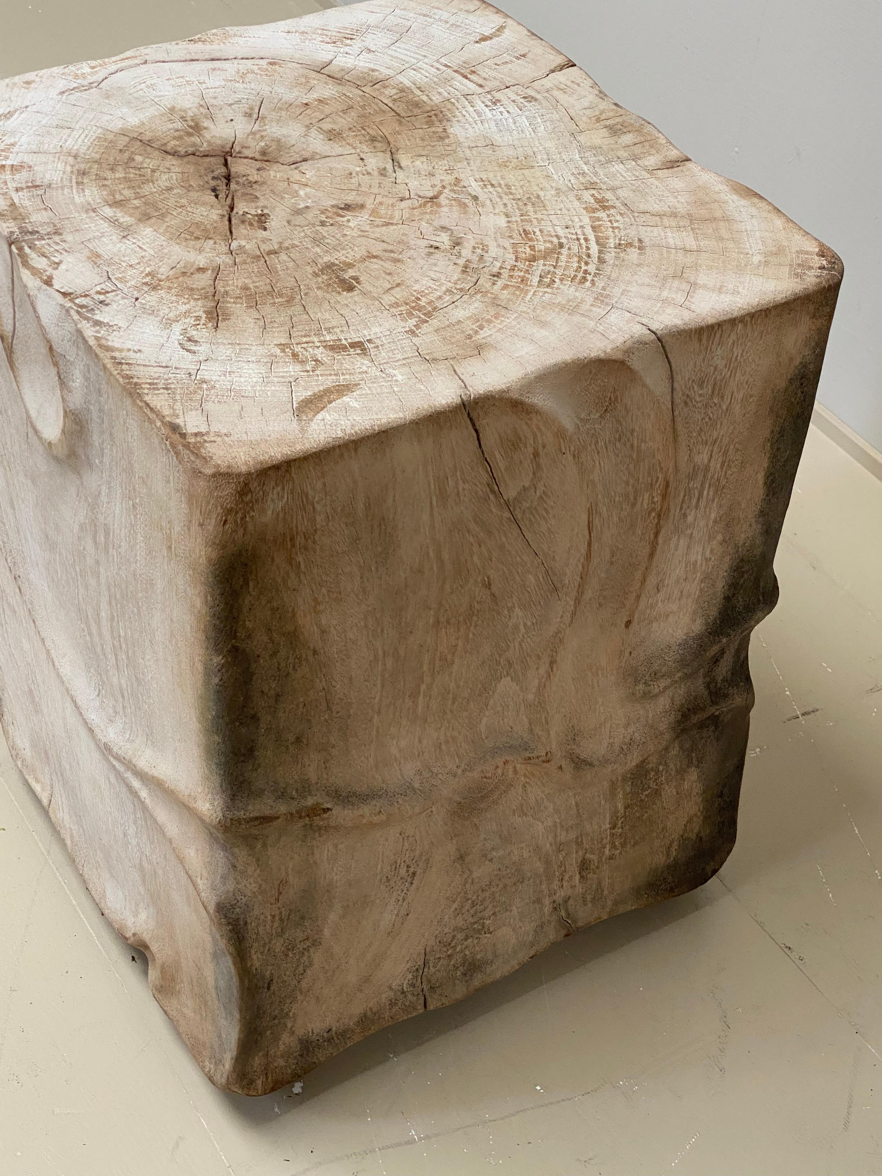 Pair of Wooden, Brutalist Side Side Tables - Rustic Wooden Stools. In Good Condition In Schellebelle, BE