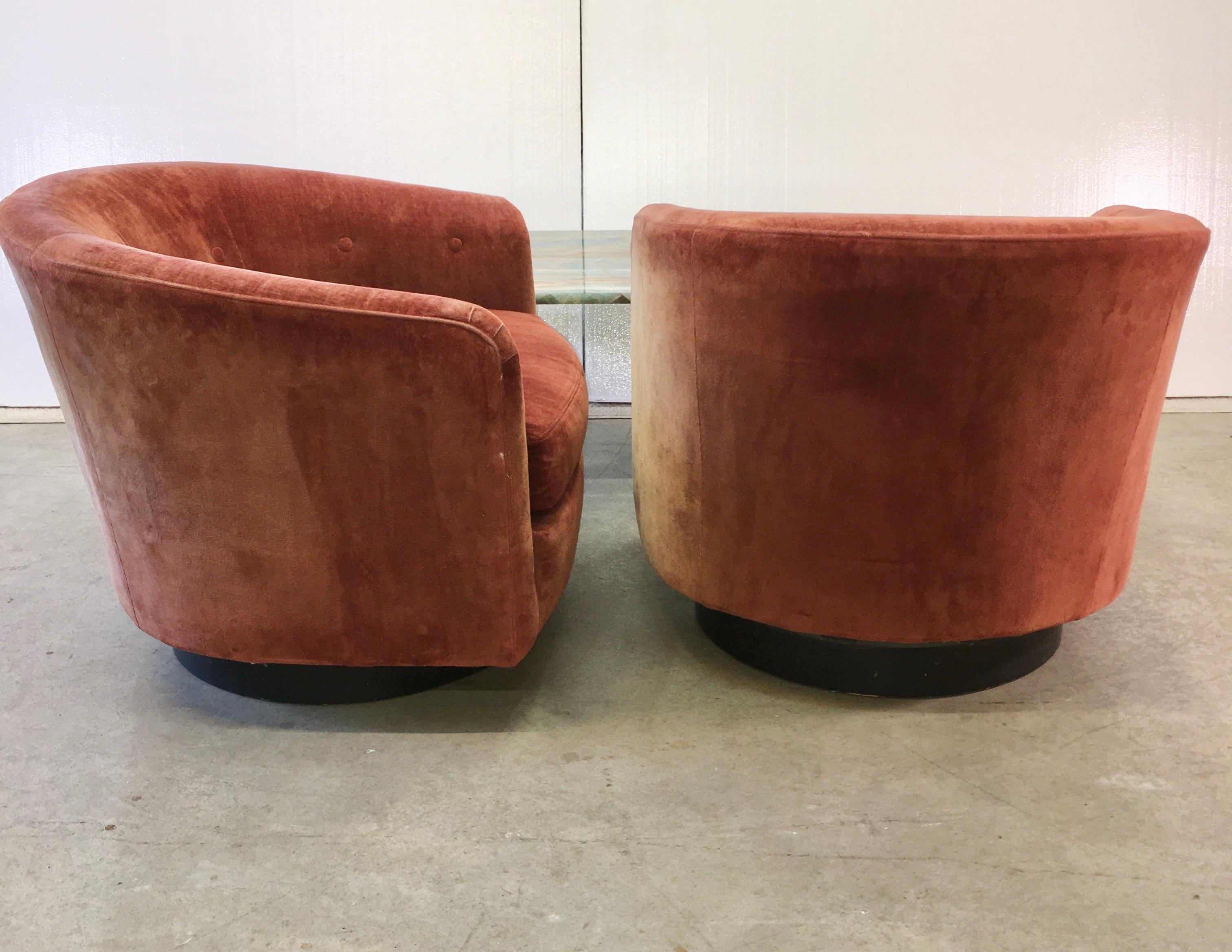 Pair of Woodmark Originals Swivel Chairs Style of Milo Baughman 1