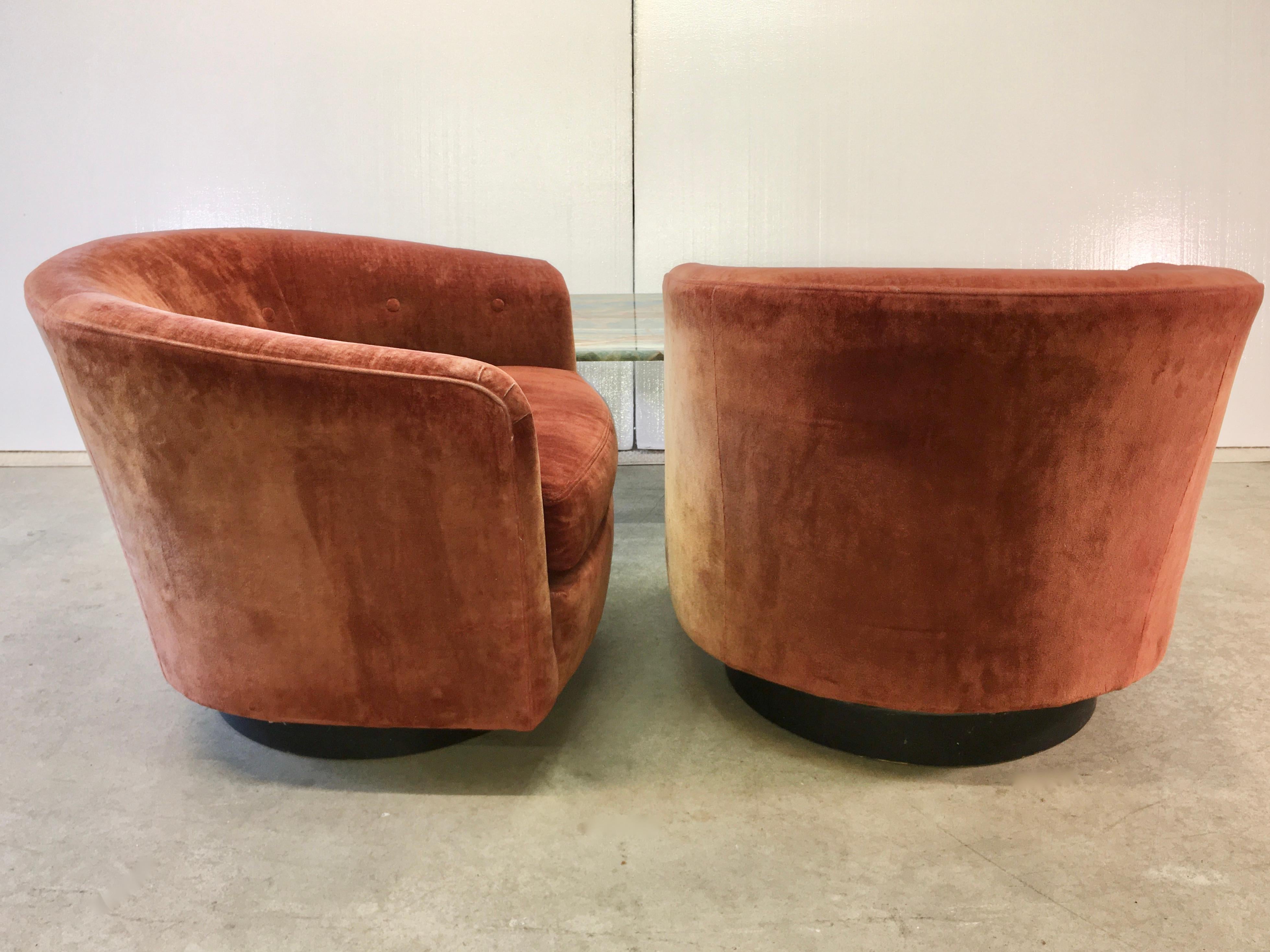 Pair of Woodmark Originals Swivel Chairs Style of Milo Baughman 2