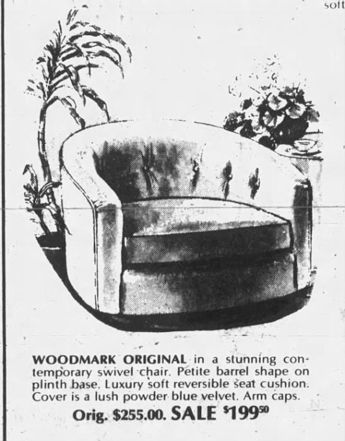 Late 20th Century Pair of Woodmark Originals Swivel Chairs Style of Milo Baughman