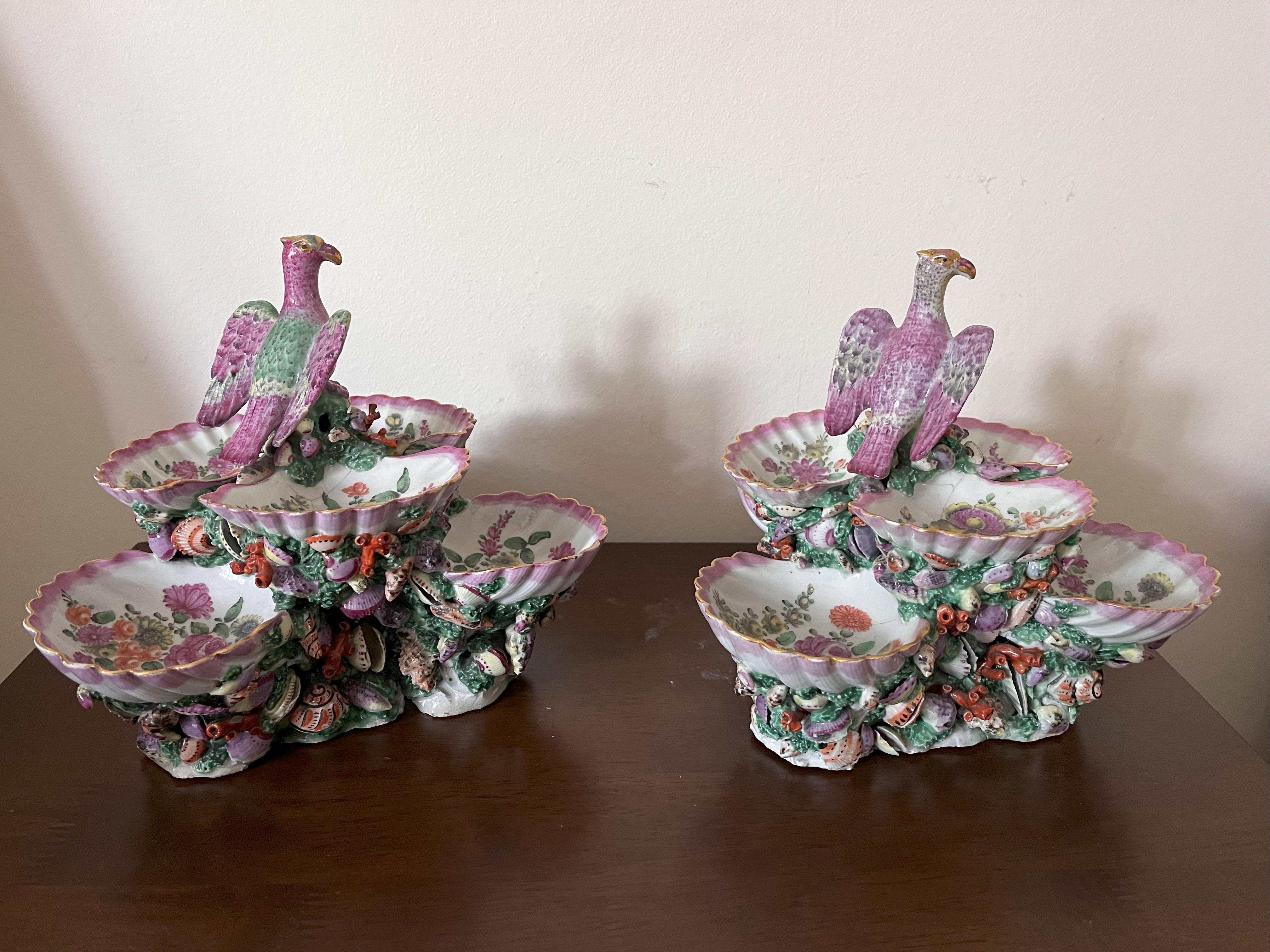 Late 18th Century Pair of Worcester Porcelain Shell Centrepieces For Sale