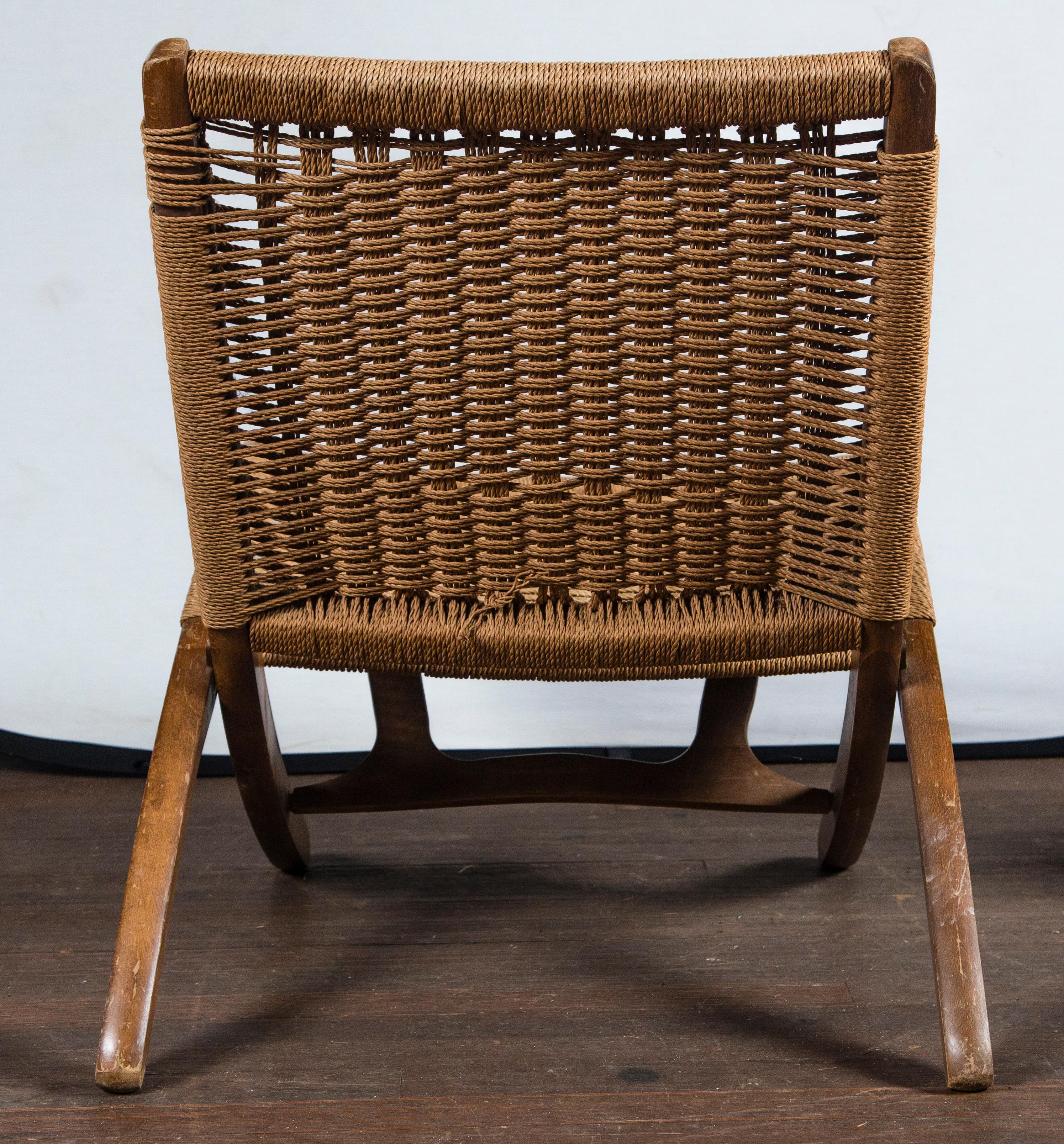 Late 20th Century Pair of Woven Folding Chairs in the Style of Hans Wegner