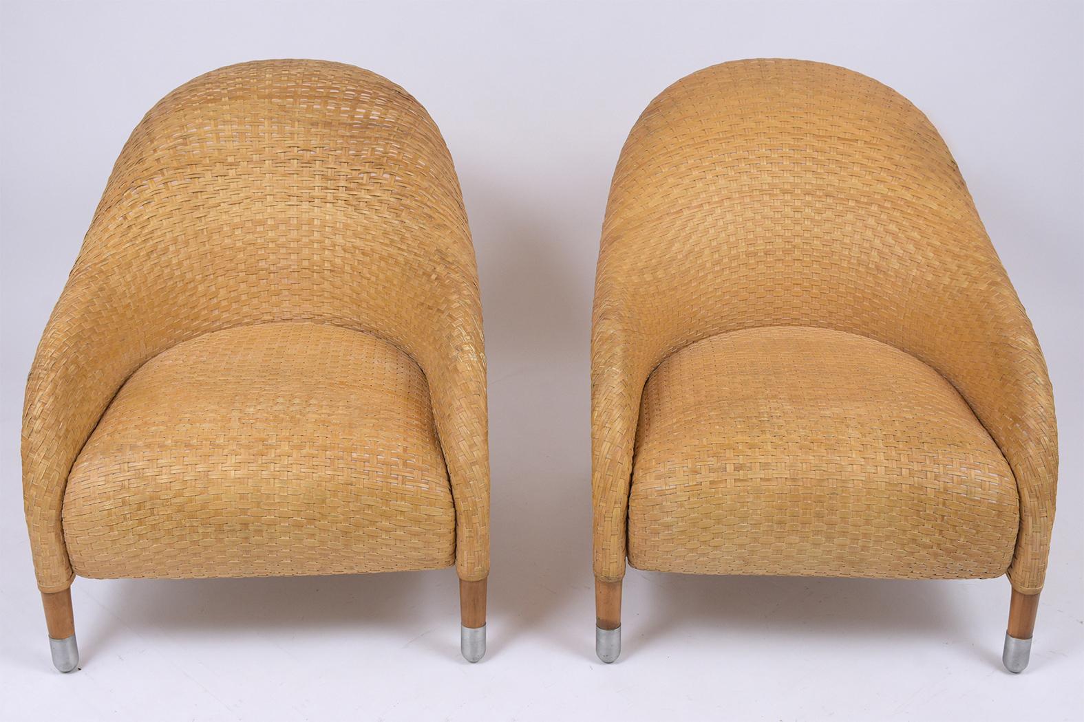 Mid-Century Modern Paire de chaises en cuir tressé