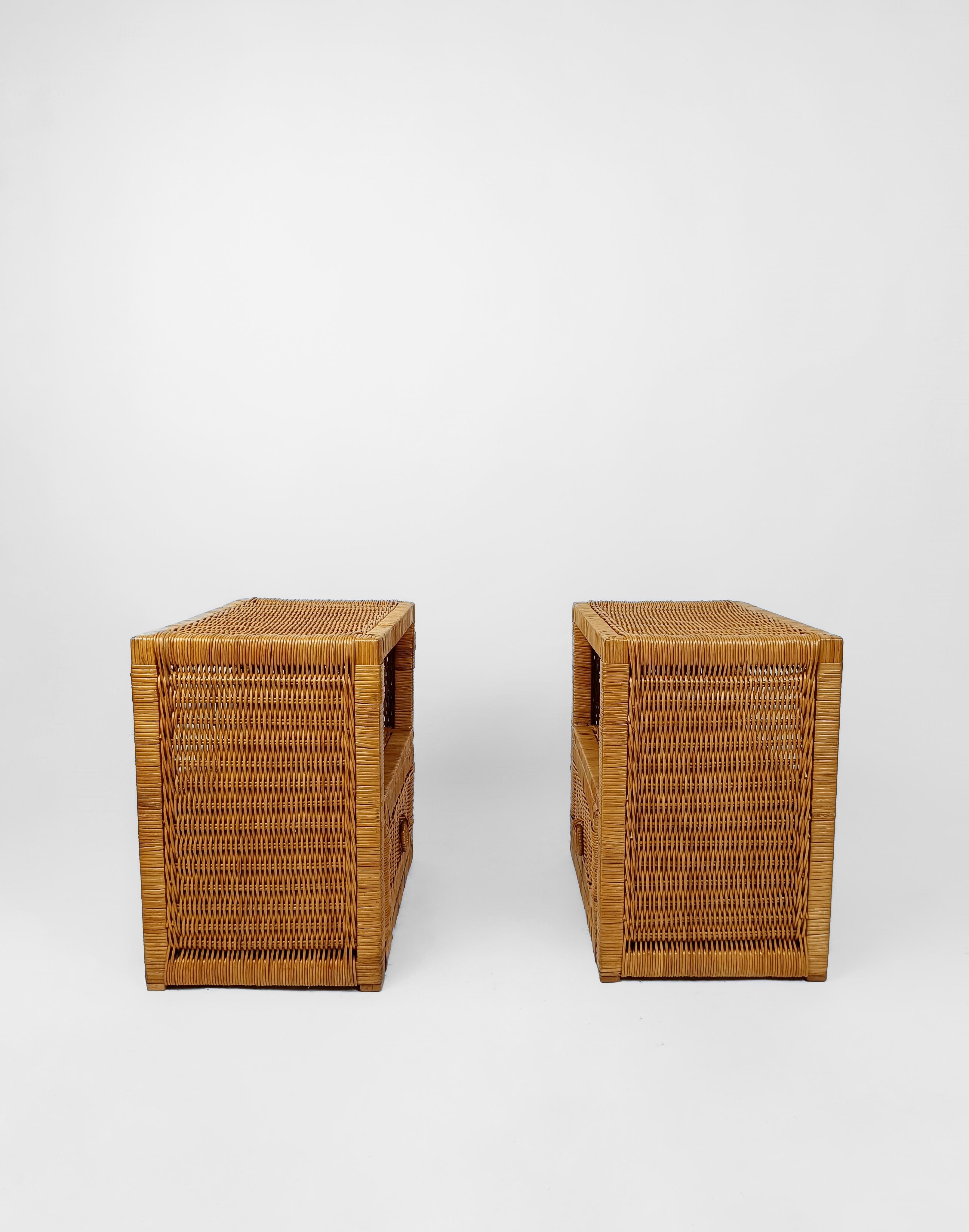 Pair of Woven Rattan and Wicker Nightstands / Bedside Tables, Italy 1970s 4