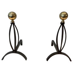 Paar Andirons aus Schmiedeeisen und Messing
