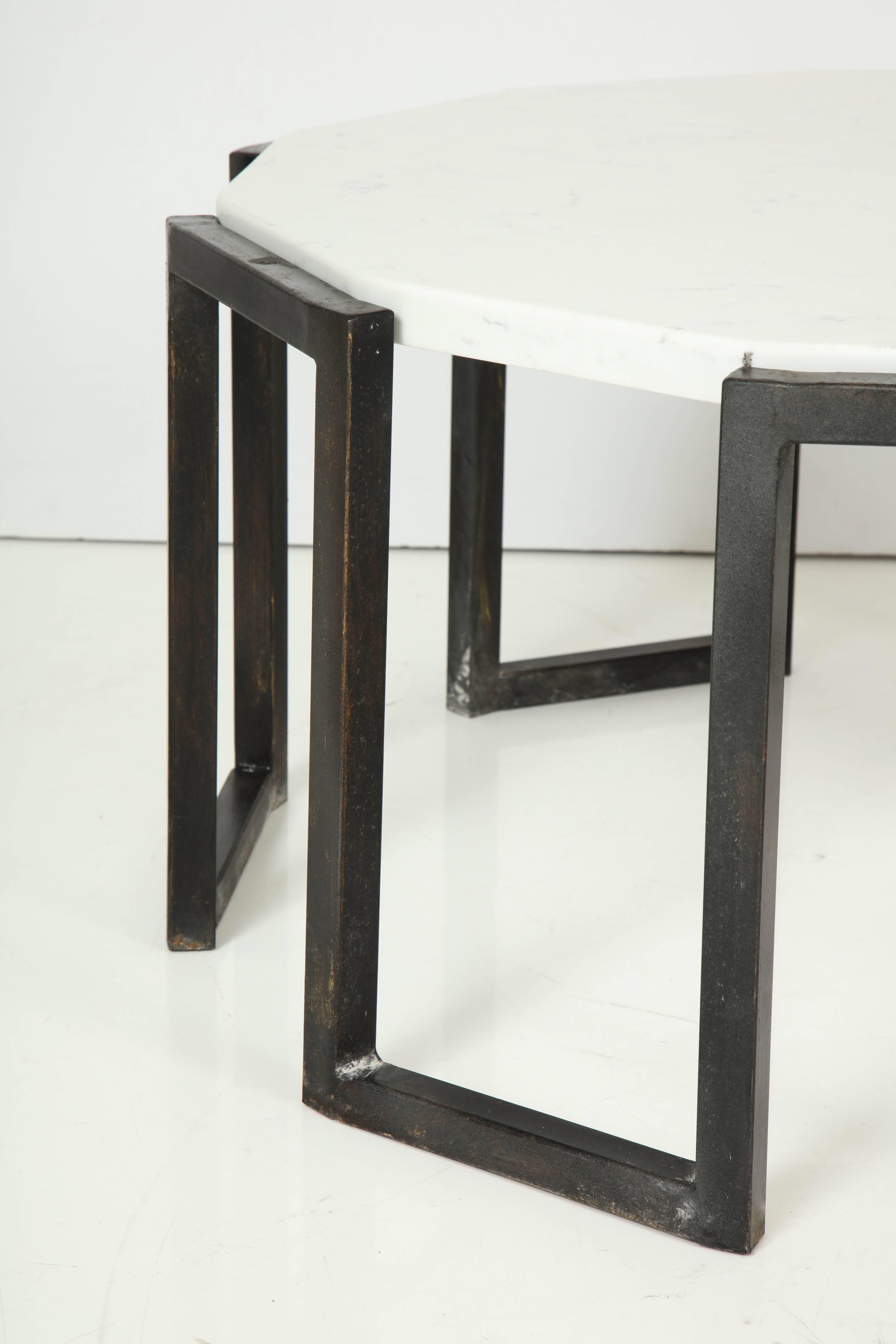Patinated Pair of Wrought Iron and Travertine Marble Tables For Sale