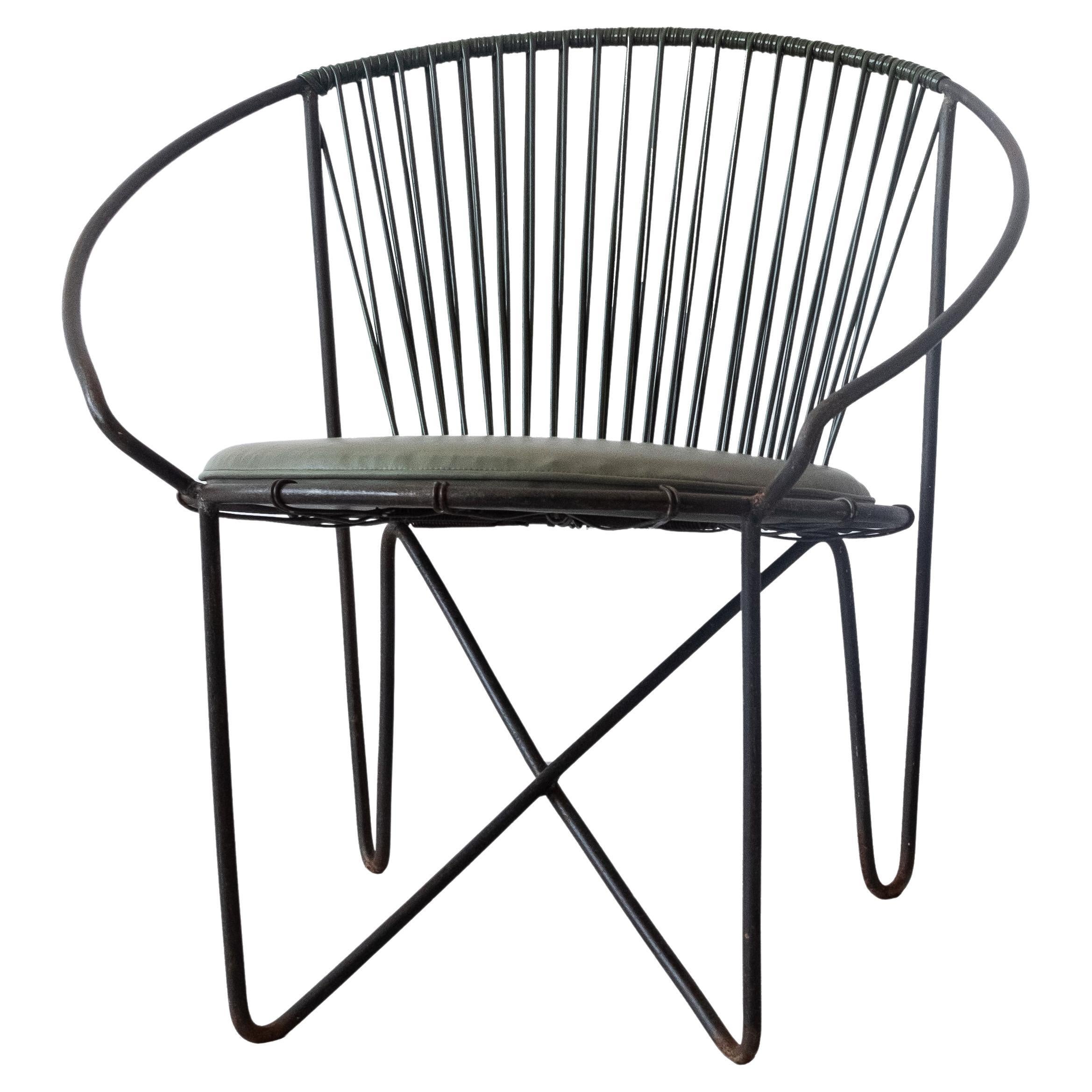 Pair of Wrought Iron chairs by José Zanine Caldas, Brazil, 1950s For Sale