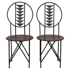 Coppia di sedie in ferro battuto nello stile della sedia Midway di Frank Lloyd Wright