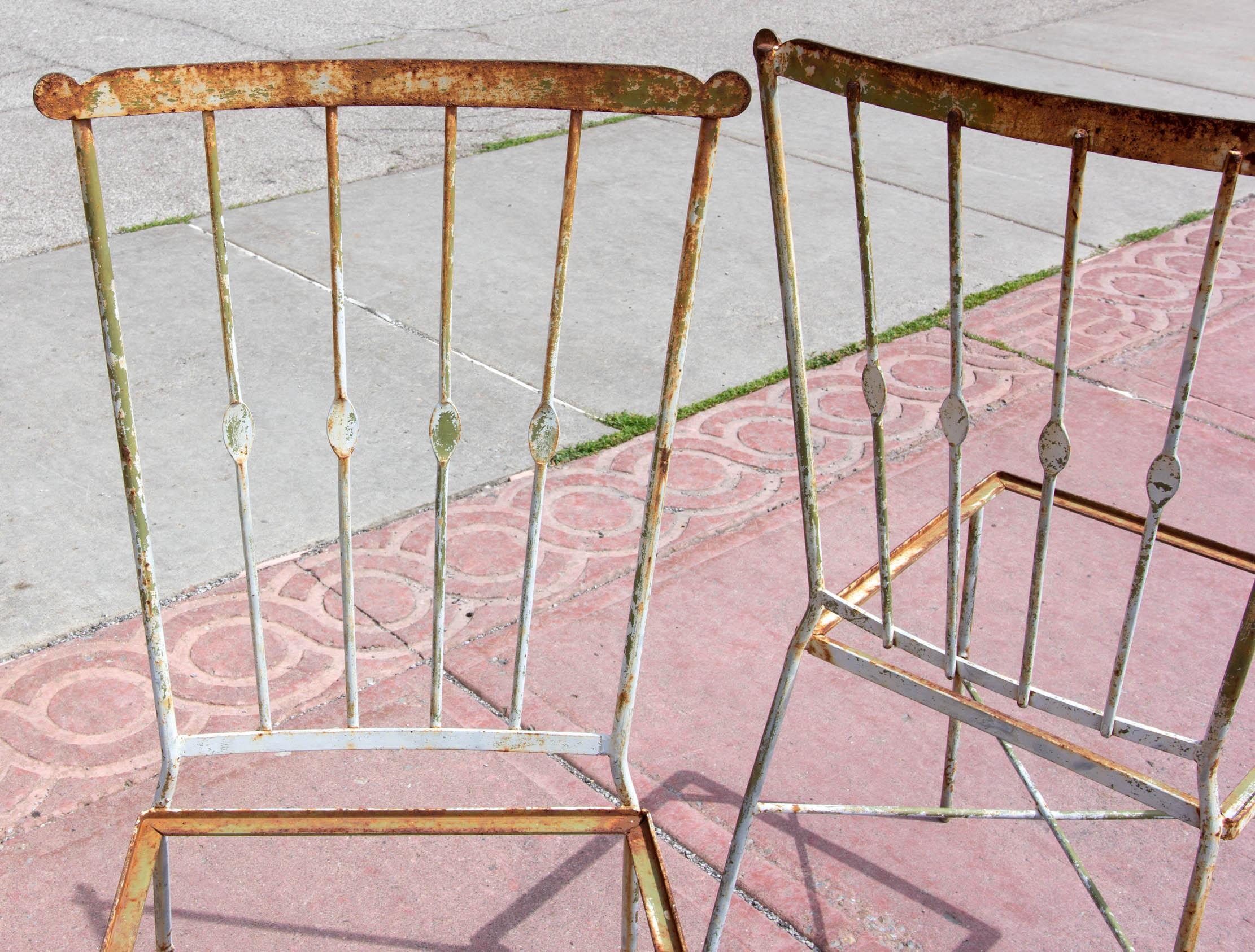 20th Century Pair of Wrought Iron Garden Chairs For Sale