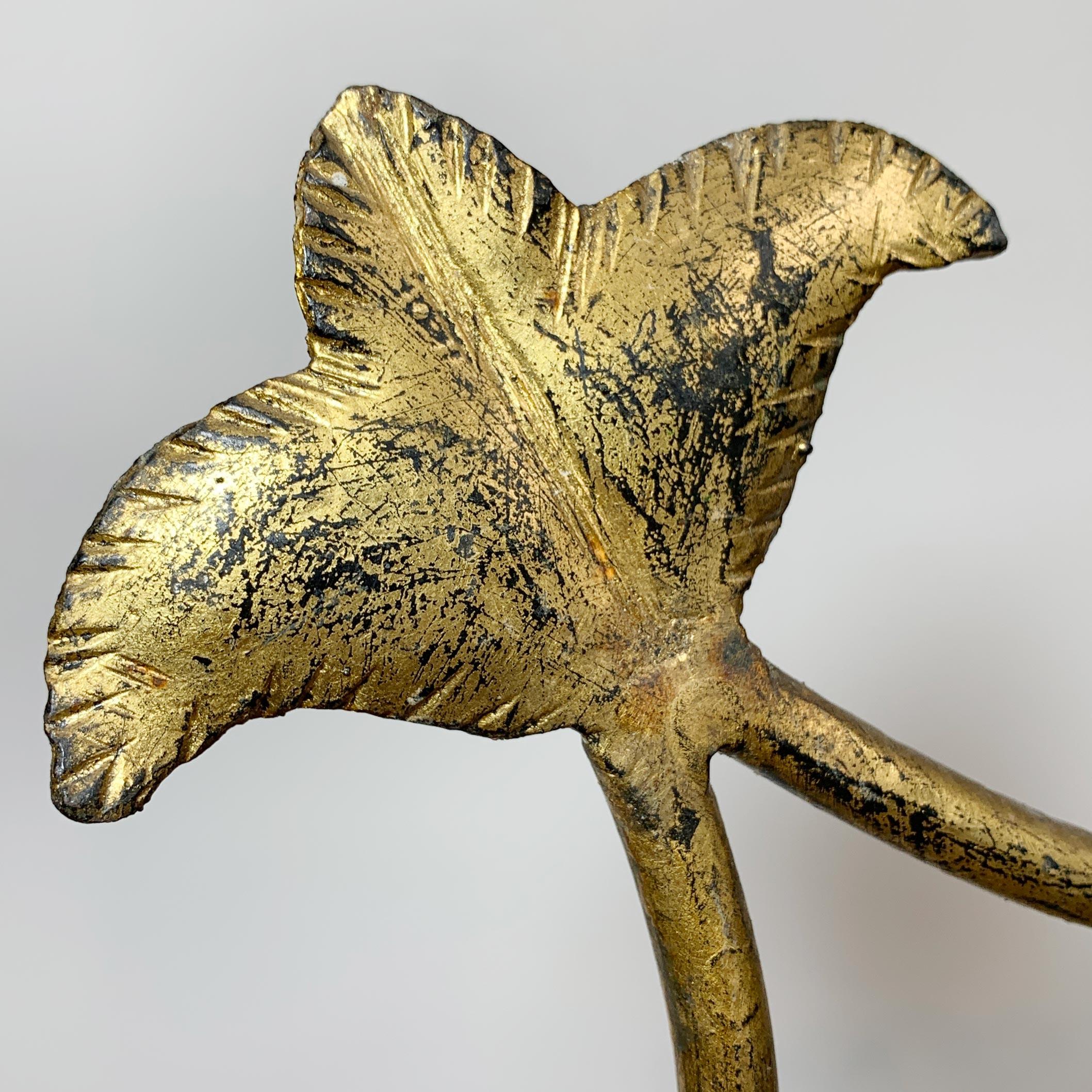 Coppia di porte d'altare spagnole in ferro battuto e oro in vendita 4