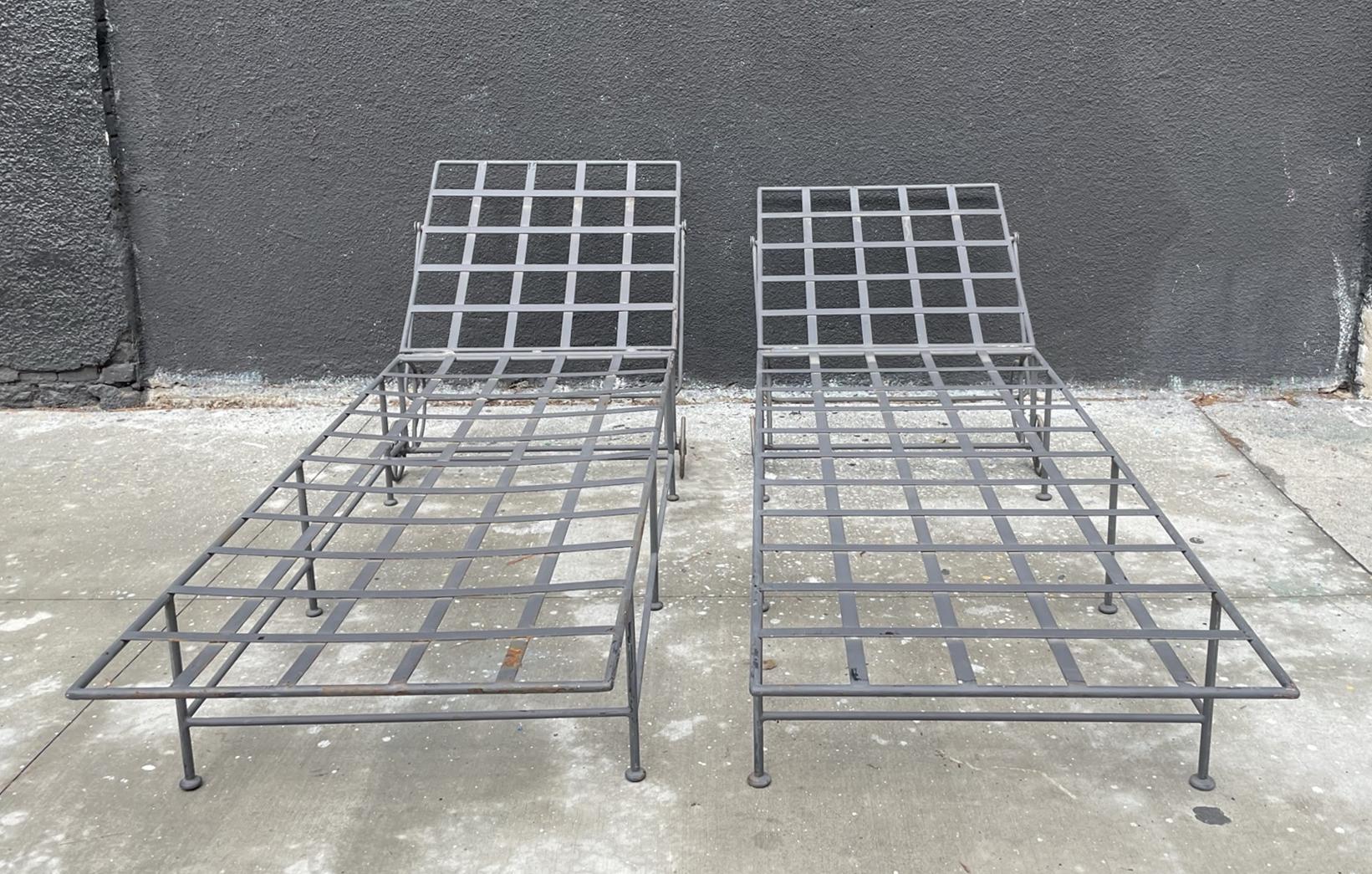 Pair of Wrought Iron Lounge Chairs with Wheels in the Style of Mario Papperzini For Sale 1