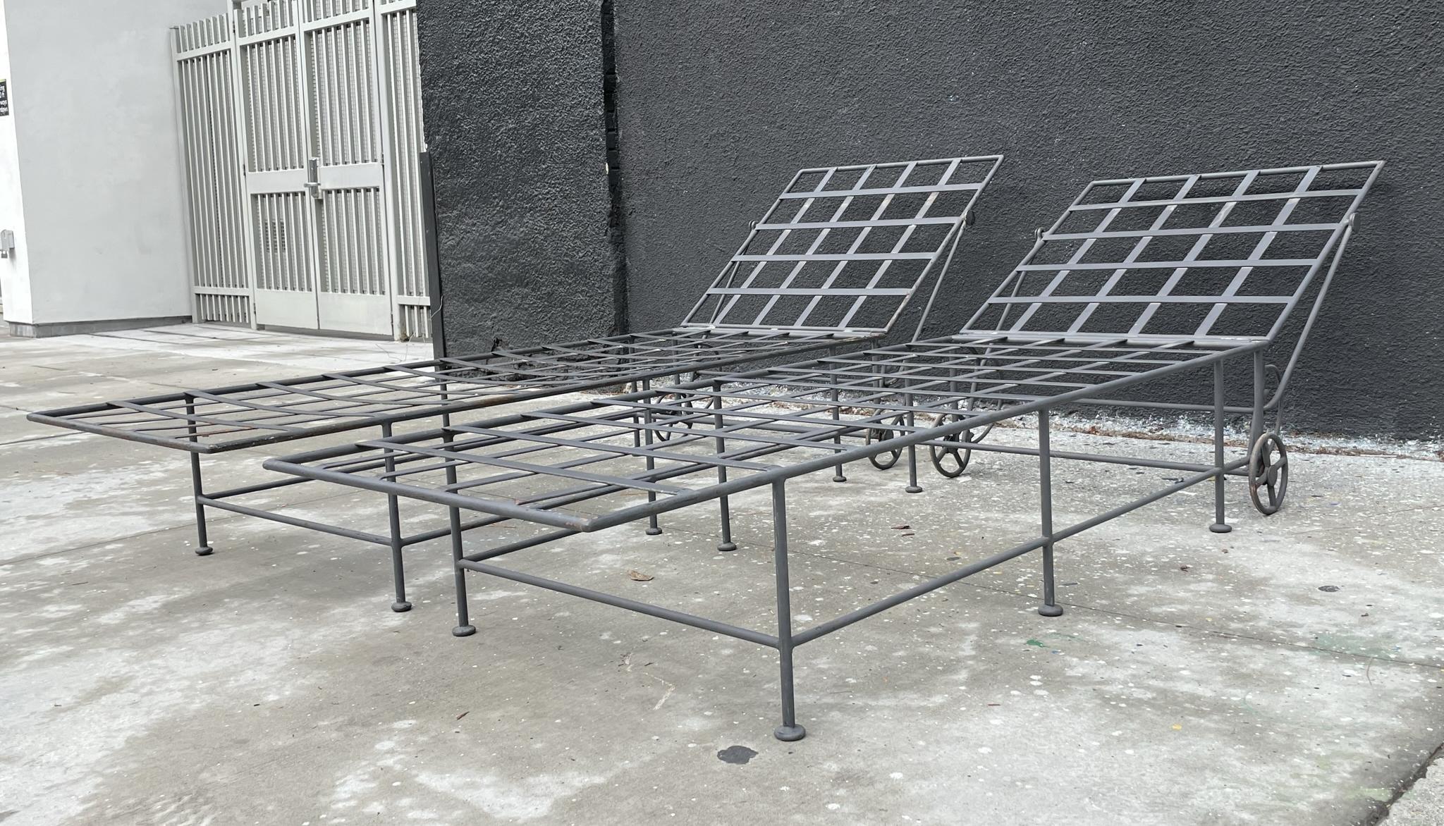 Pair of Wrought Iron Lounge Chairs with Wheels in the Style of Mario Papperzini For Sale 2