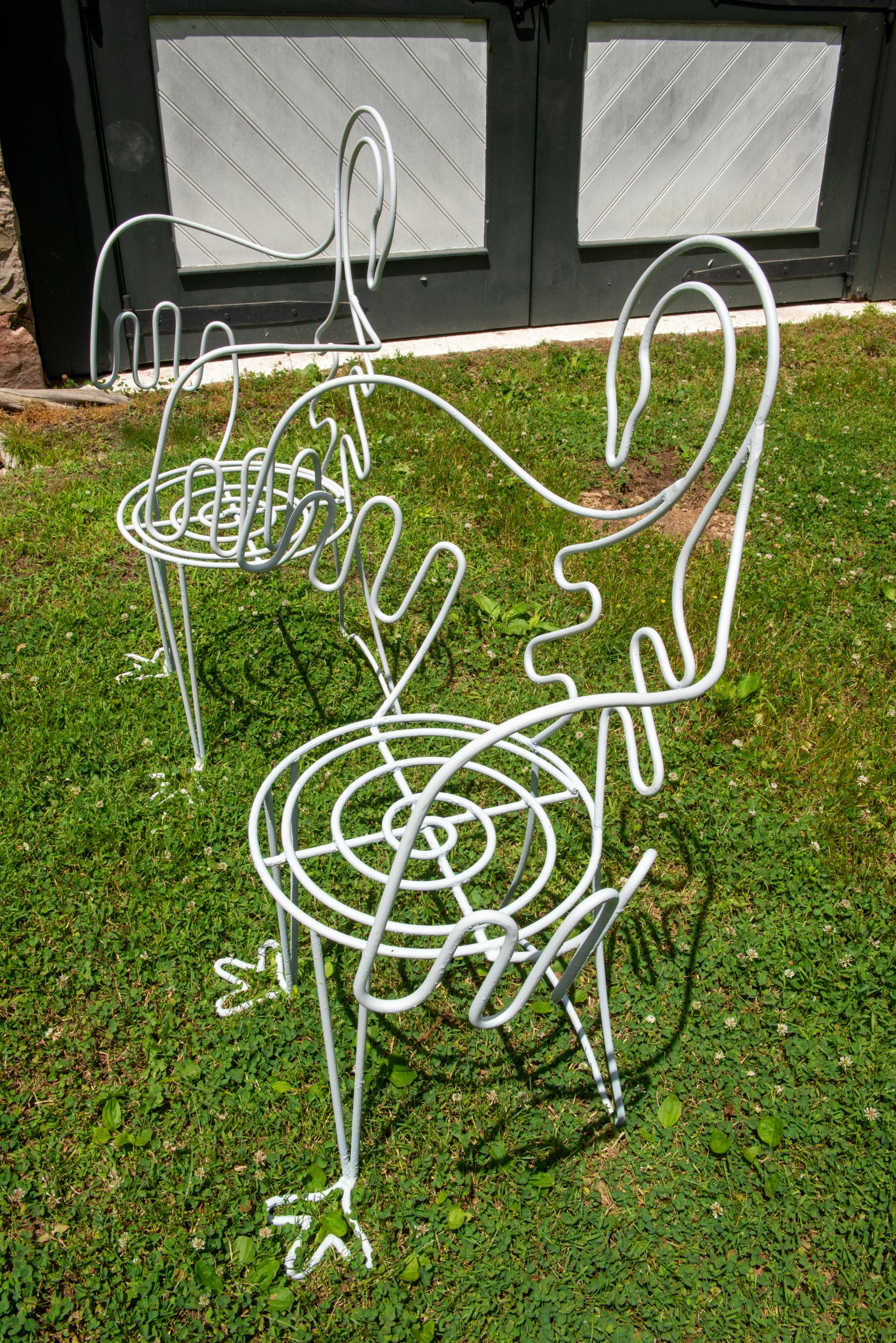Coppia di sedie da giardino MCM a cigno francese in ferro battuto in vendita 3
