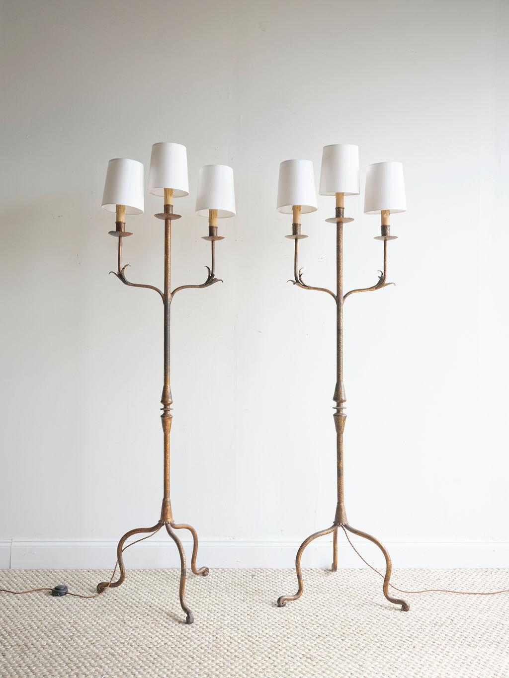 Pair of Wrought Iron Spanish Lamps with Linen Shades, circa 1950 In Excellent Condition For Sale In Madison, MS