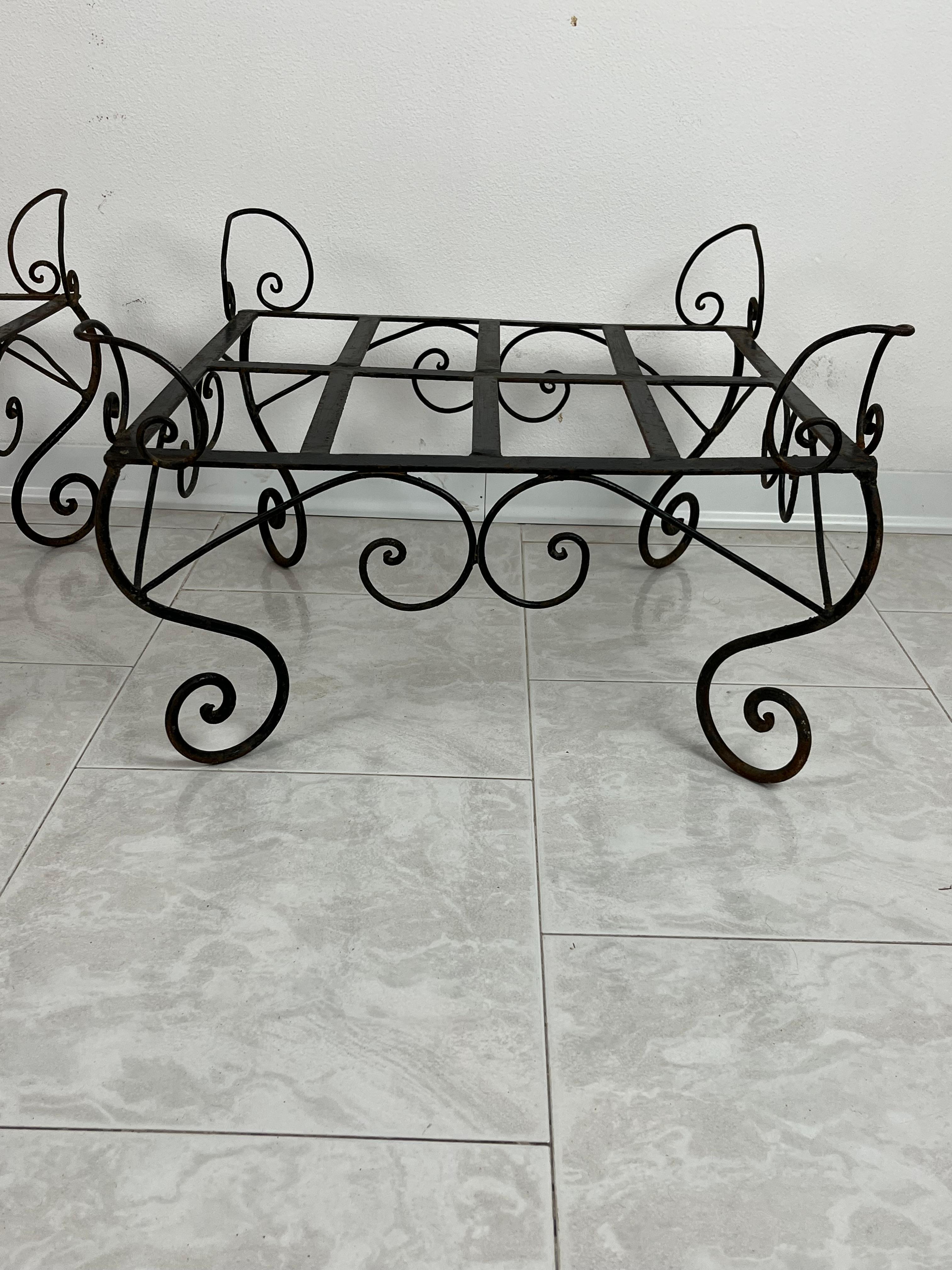 Late 20th Century Pair of Wrought Iron Vase Holders, Italy, 1970s For Sale