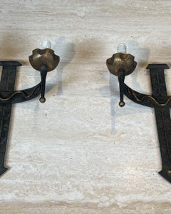 Paire d'appliques en fer forgé avec Coates et 2 bras de lumière, vers 1940