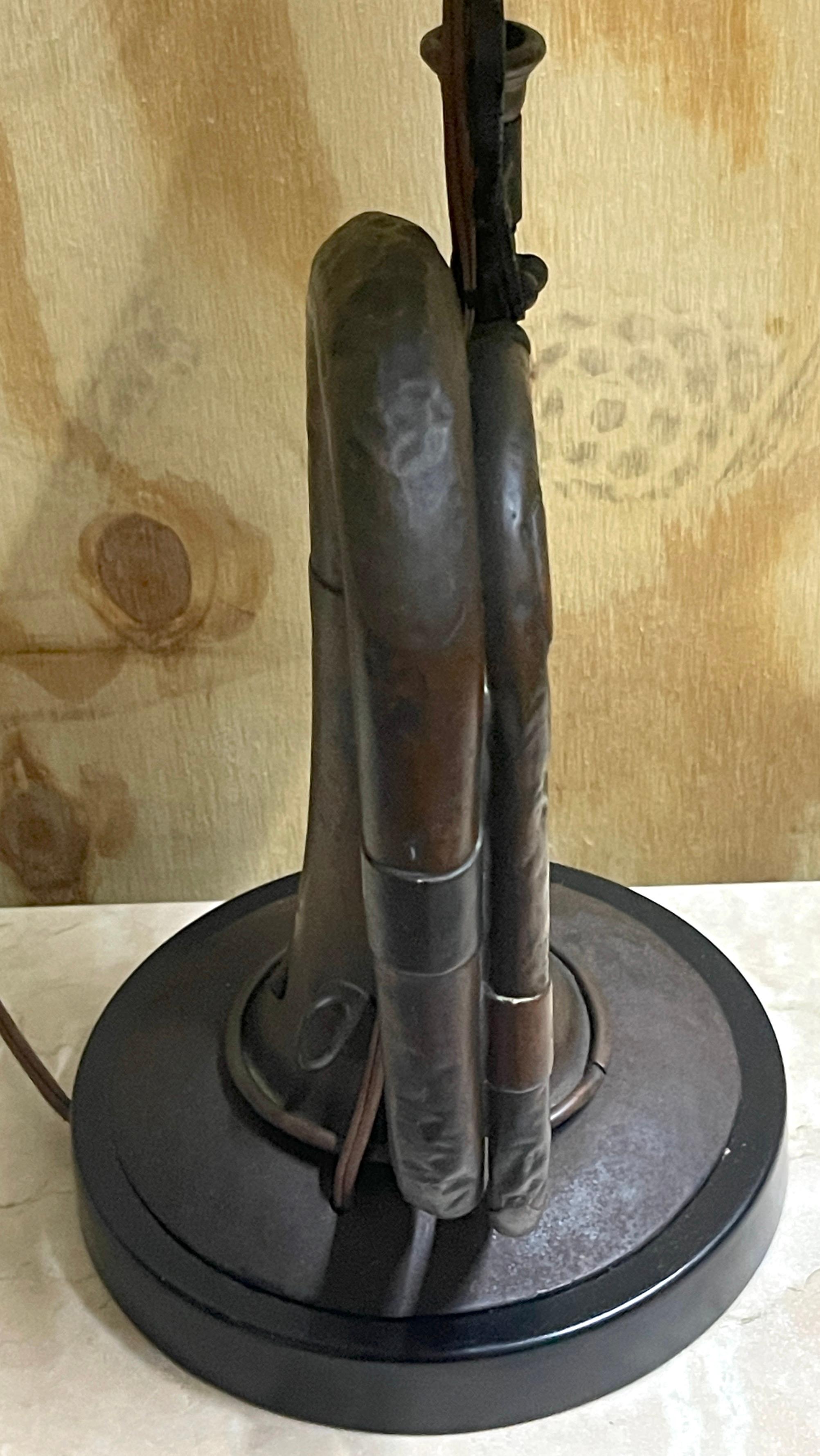 Paar Militärische Trench-Art-Memento-Lampen im Stil des Ersten Weltkriegs mit Bouillotte-Schirmen  im Angebot 5
