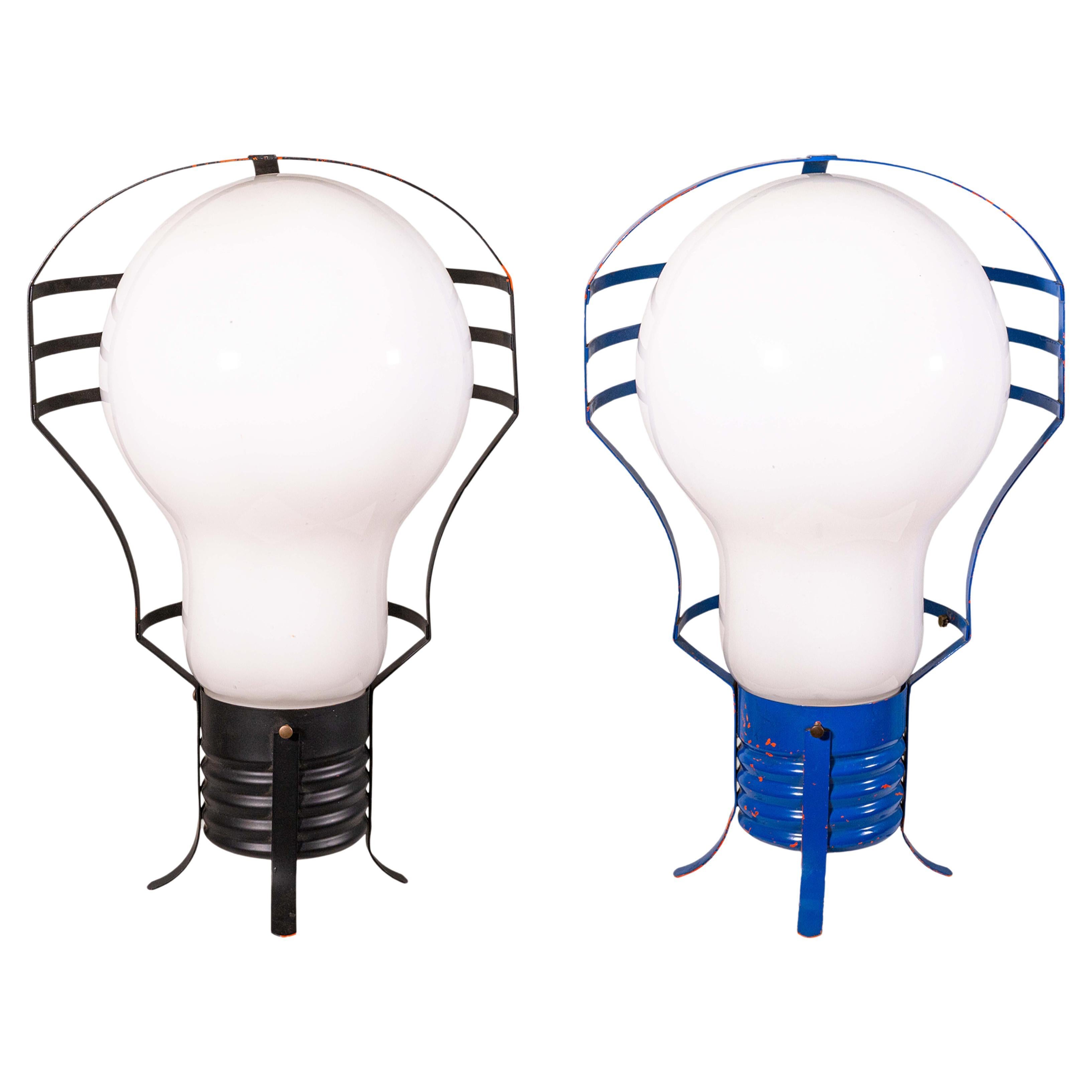 Paar X Base Post Modern Pop Art Light Bulb Tischlampen im Angebot