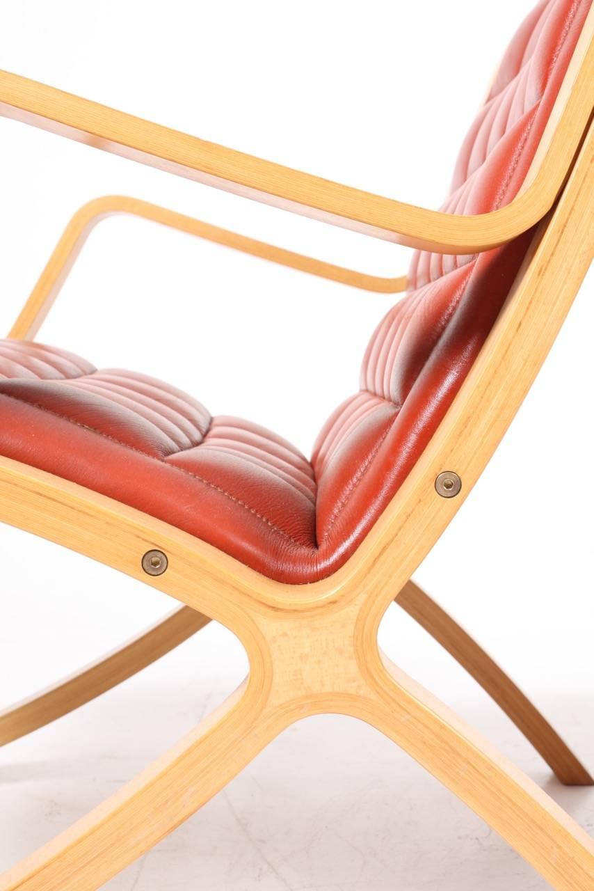 Late 20th Century Pair of X Lounge Chair by Hvidt & Mølgaard