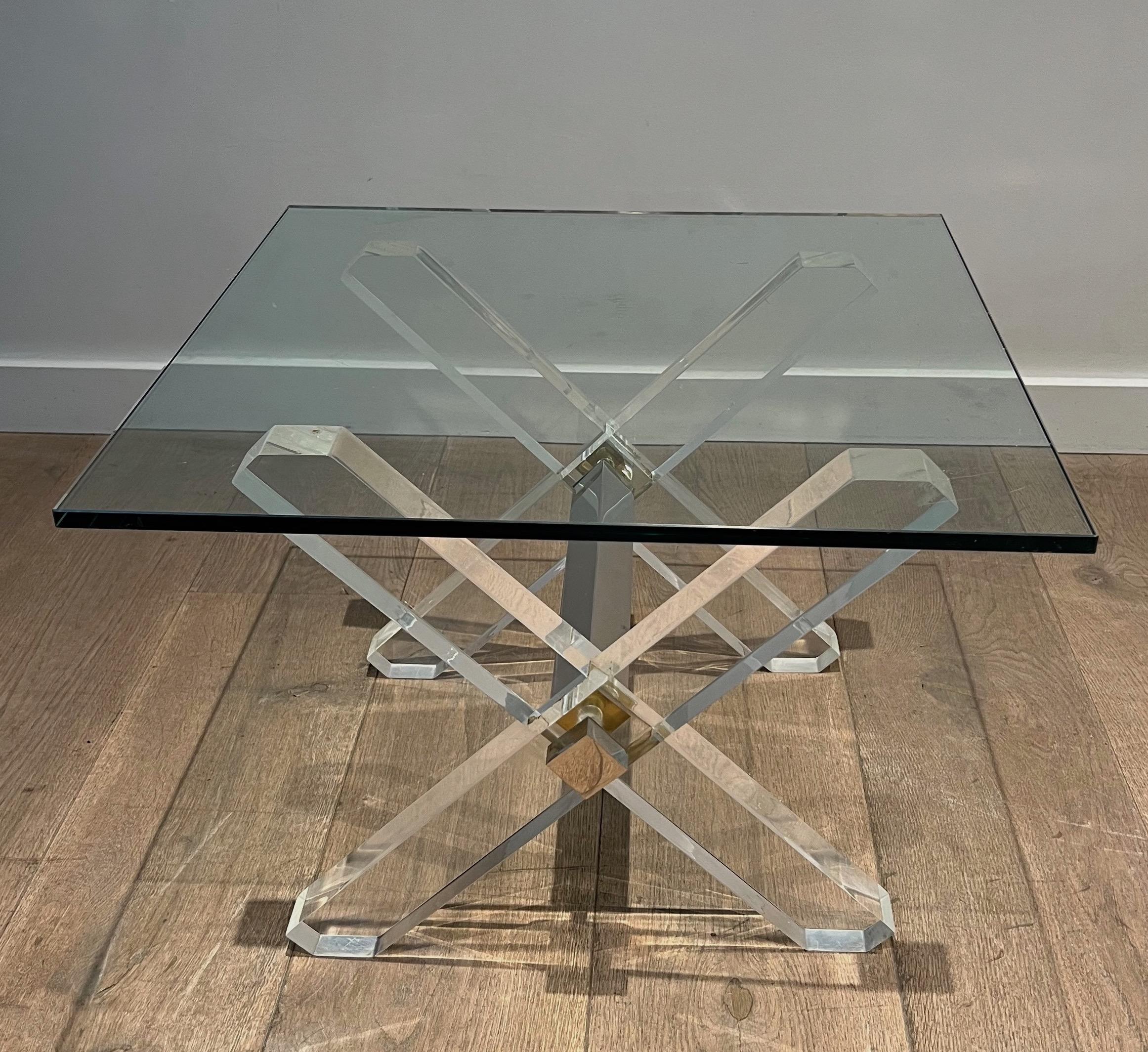 Pair of X Lucite and Chrome Side Tables with Glass Shelves on Top In Good Condition For Sale In Marcq-en-Barœul, Hauts-de-France