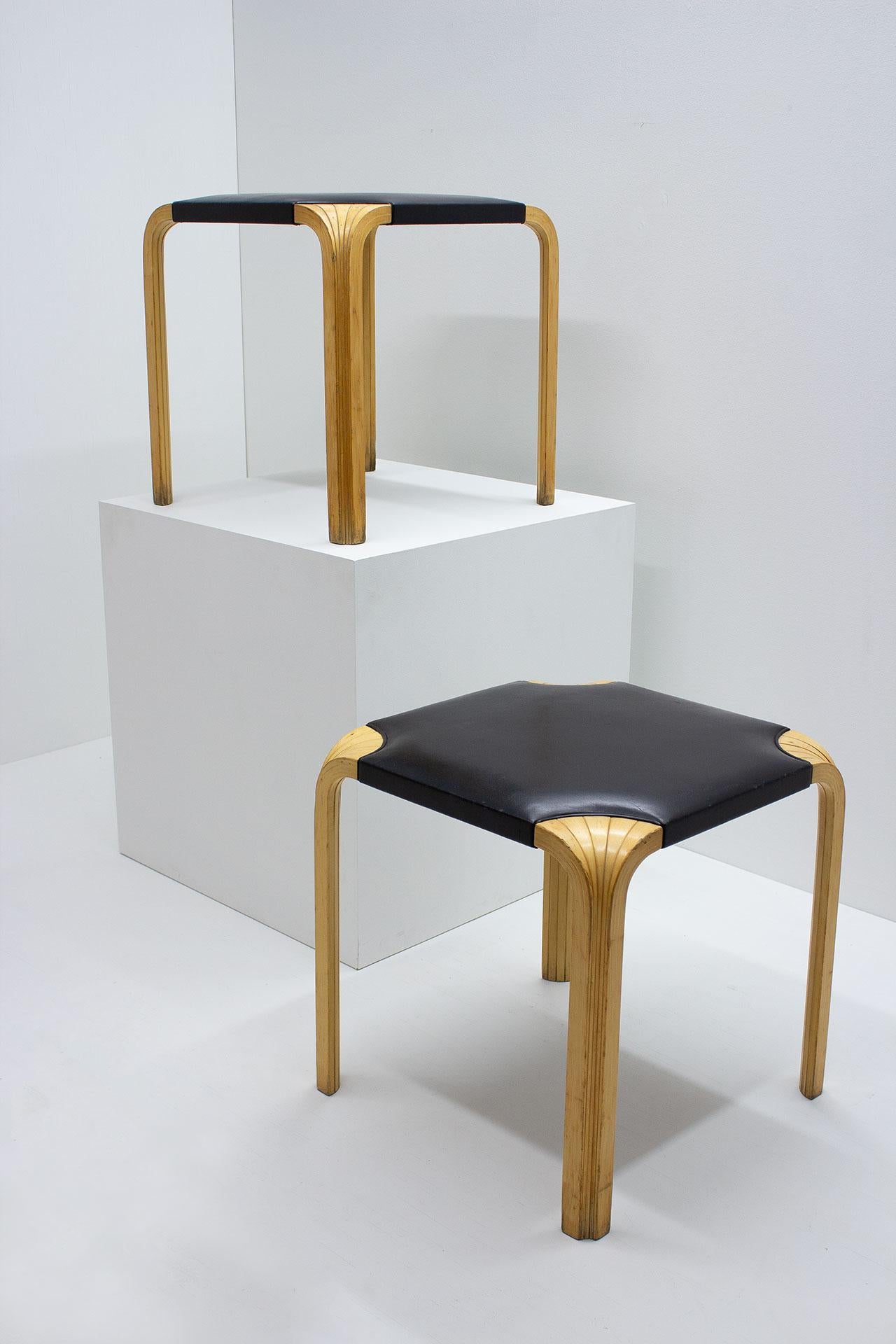 Scandinavian Modern Pair of X601 Stools in Leather & Birch by Alvar Aalto For Sale