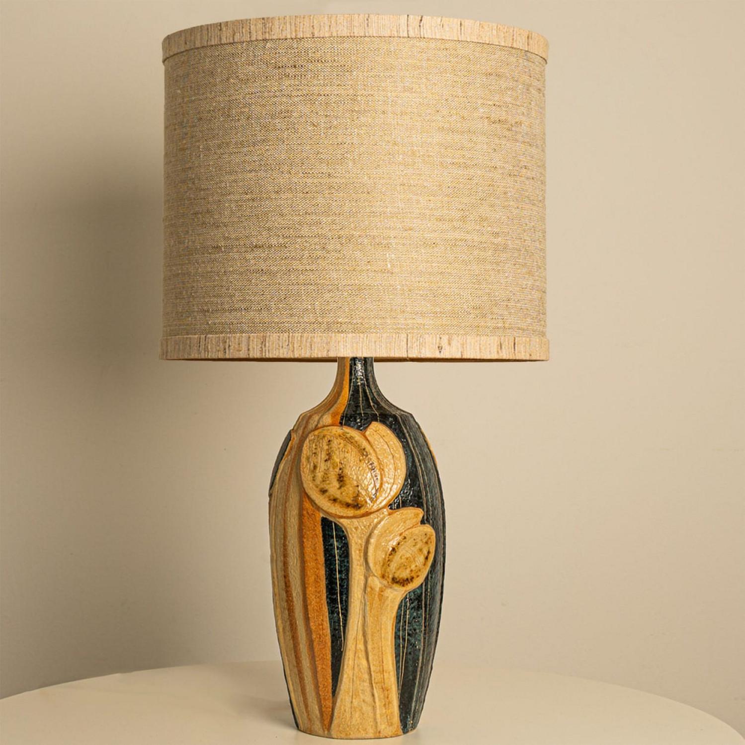Pair of XL Ceramic Table Lamp by Noomi Backhausen for Soholm Silk Shade, 1960 en venta 2