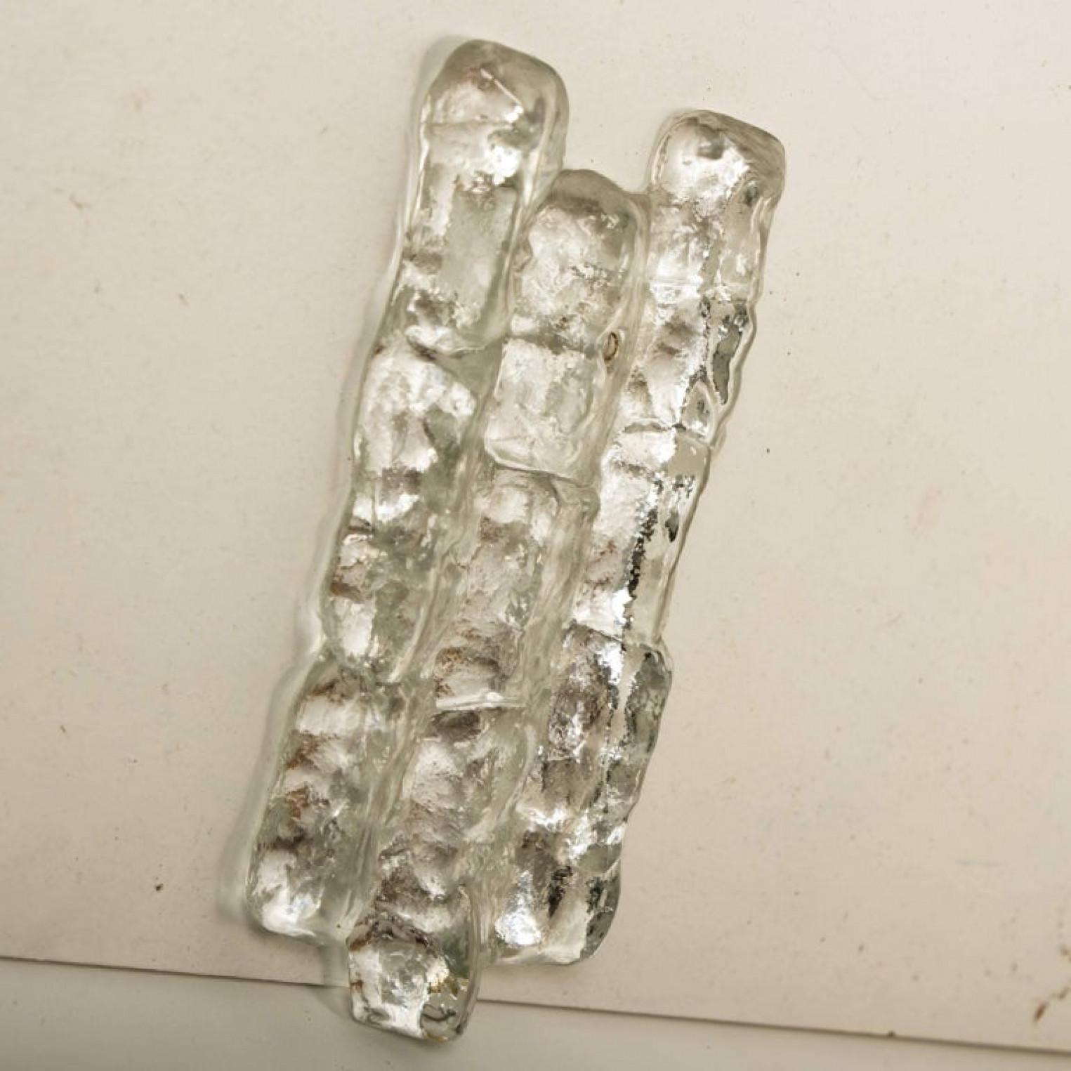 Par de  Apliques de cristal XL Kalmar Ice de J.T. Kalmar, Austria, década de 1970 siglo XX en venta