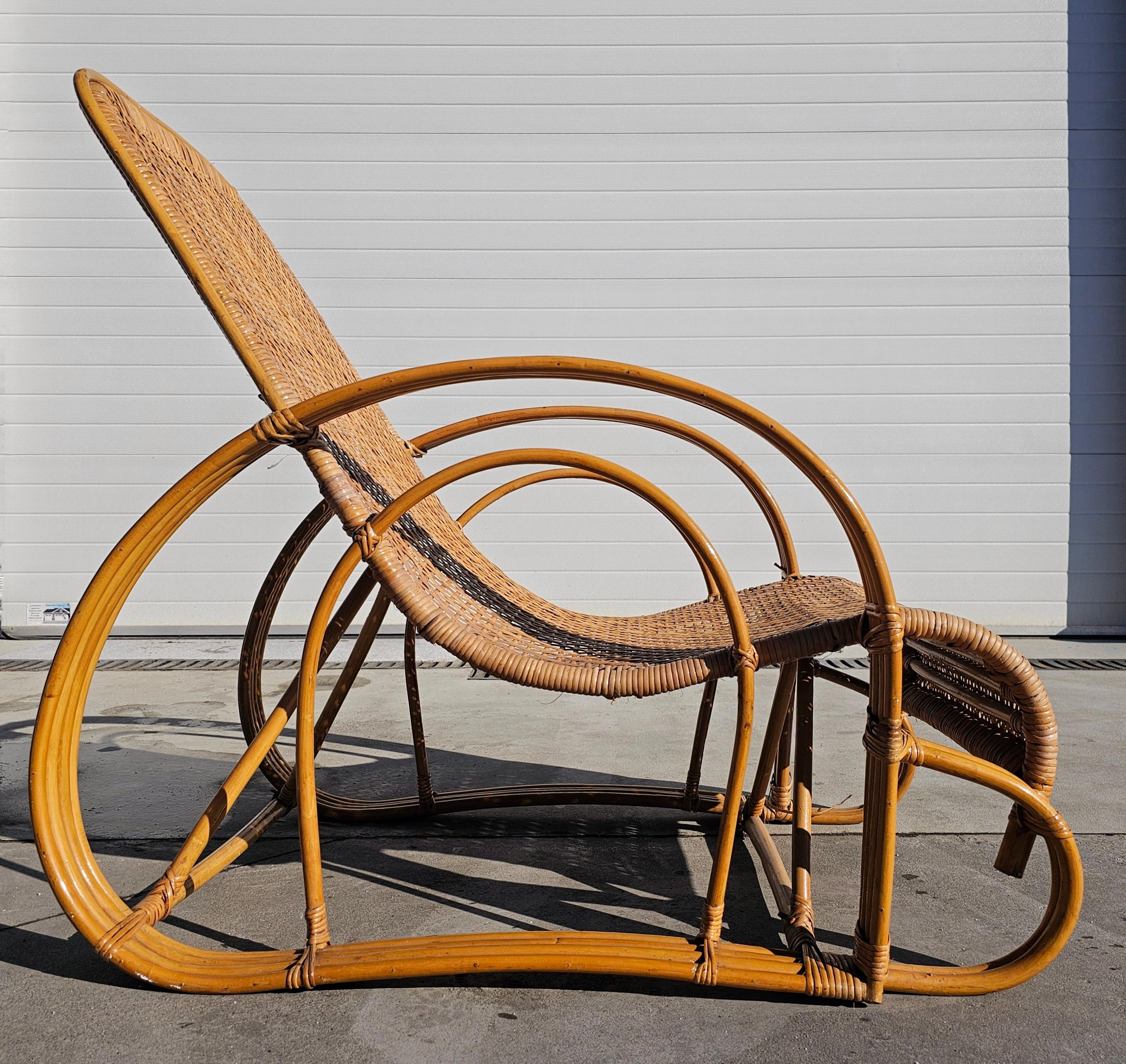 Italian Pair of XXL Mid Century Modern Bamboo and Rattan Lounger, Italy 1960s For Sale