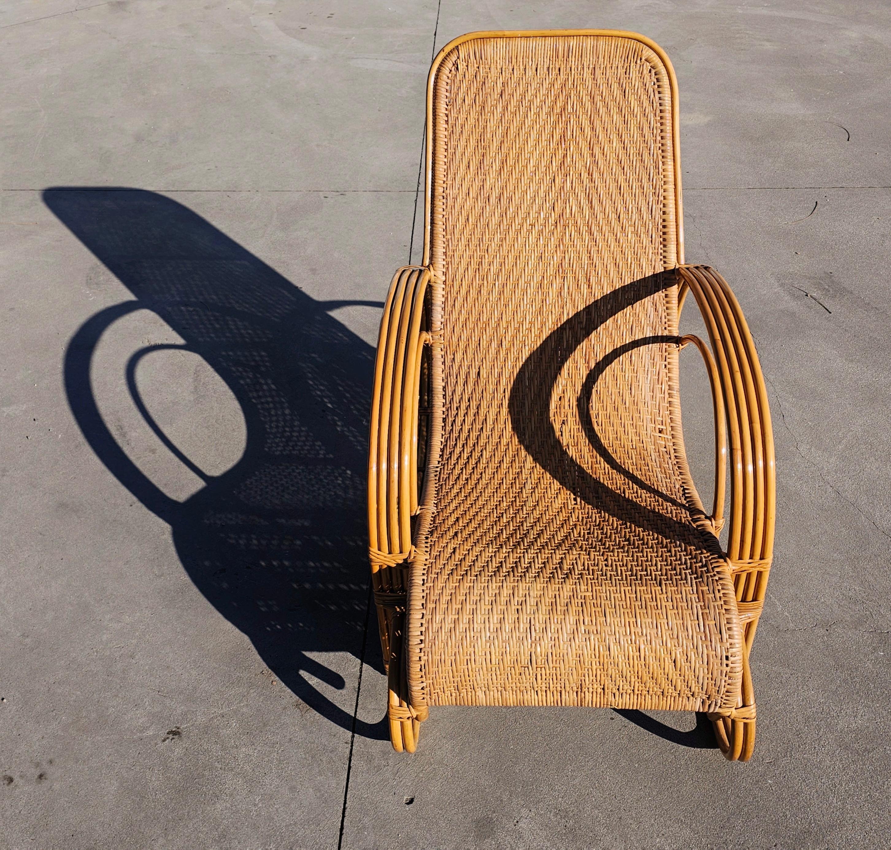 Pair of XXL Mid Century Modern Bamboo and Rattan Lounger, Italy 1960s For Sale 3