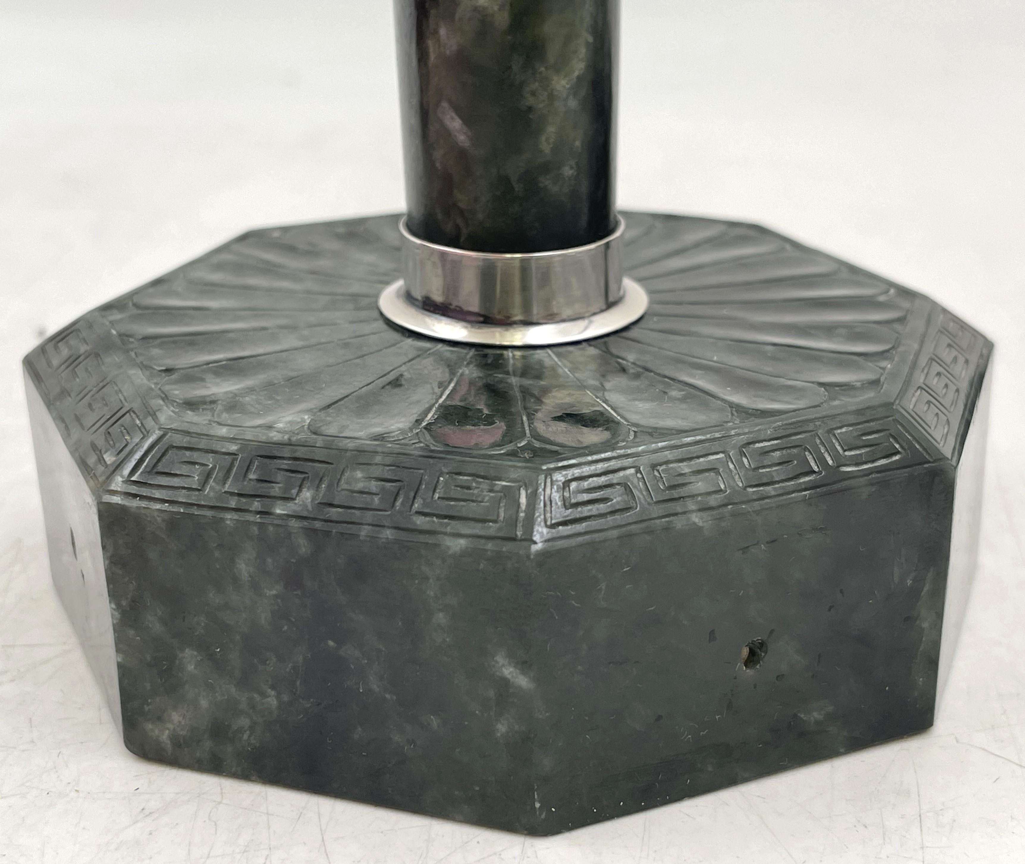 Coppia di candelabri Yamanaka in giada spagnola e argento massiccio in vendita 1