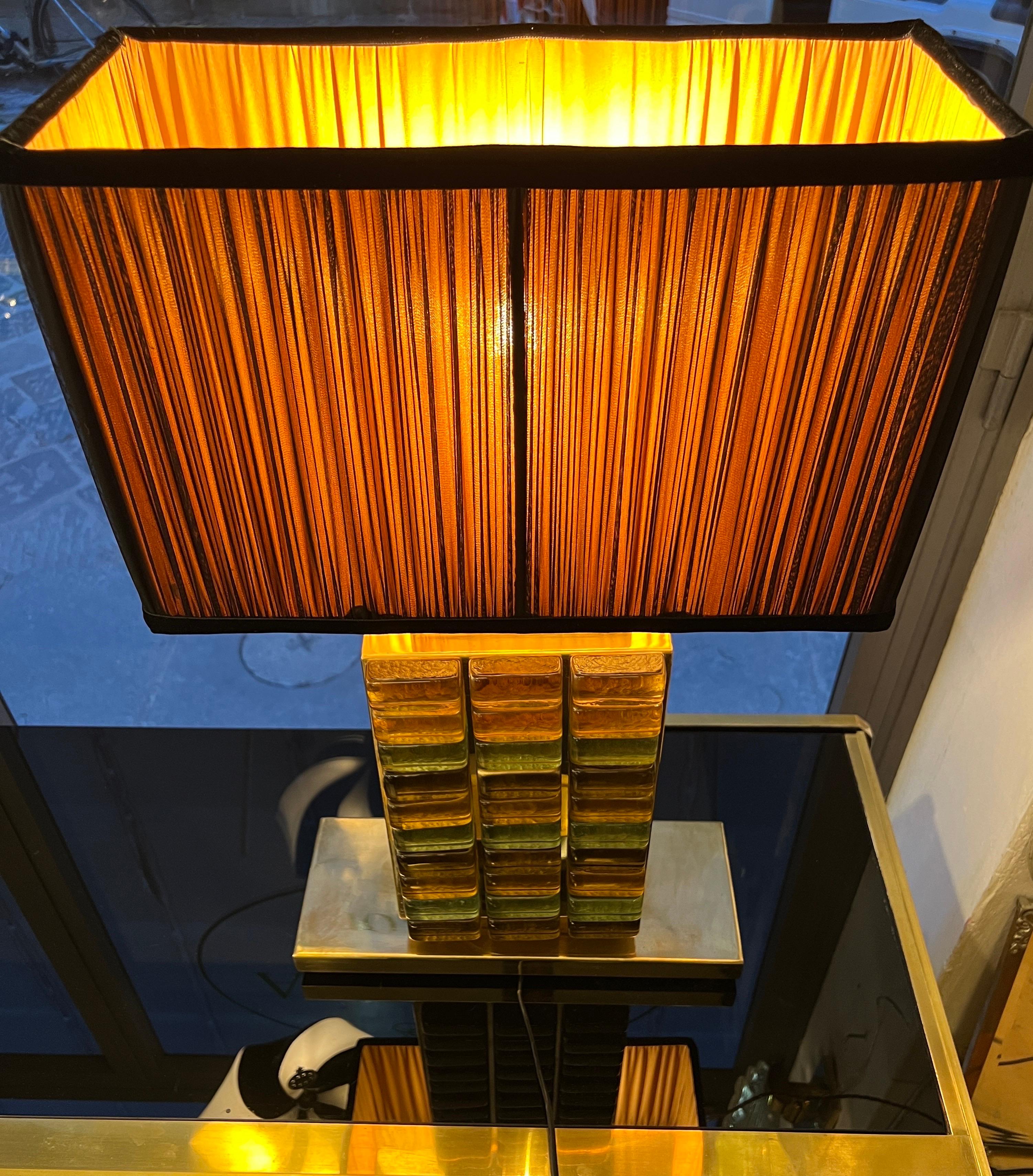 Paire de lampes de bureau en verre de Murano jaune et vert avec nos abat-jour des années 1970 en vente 3