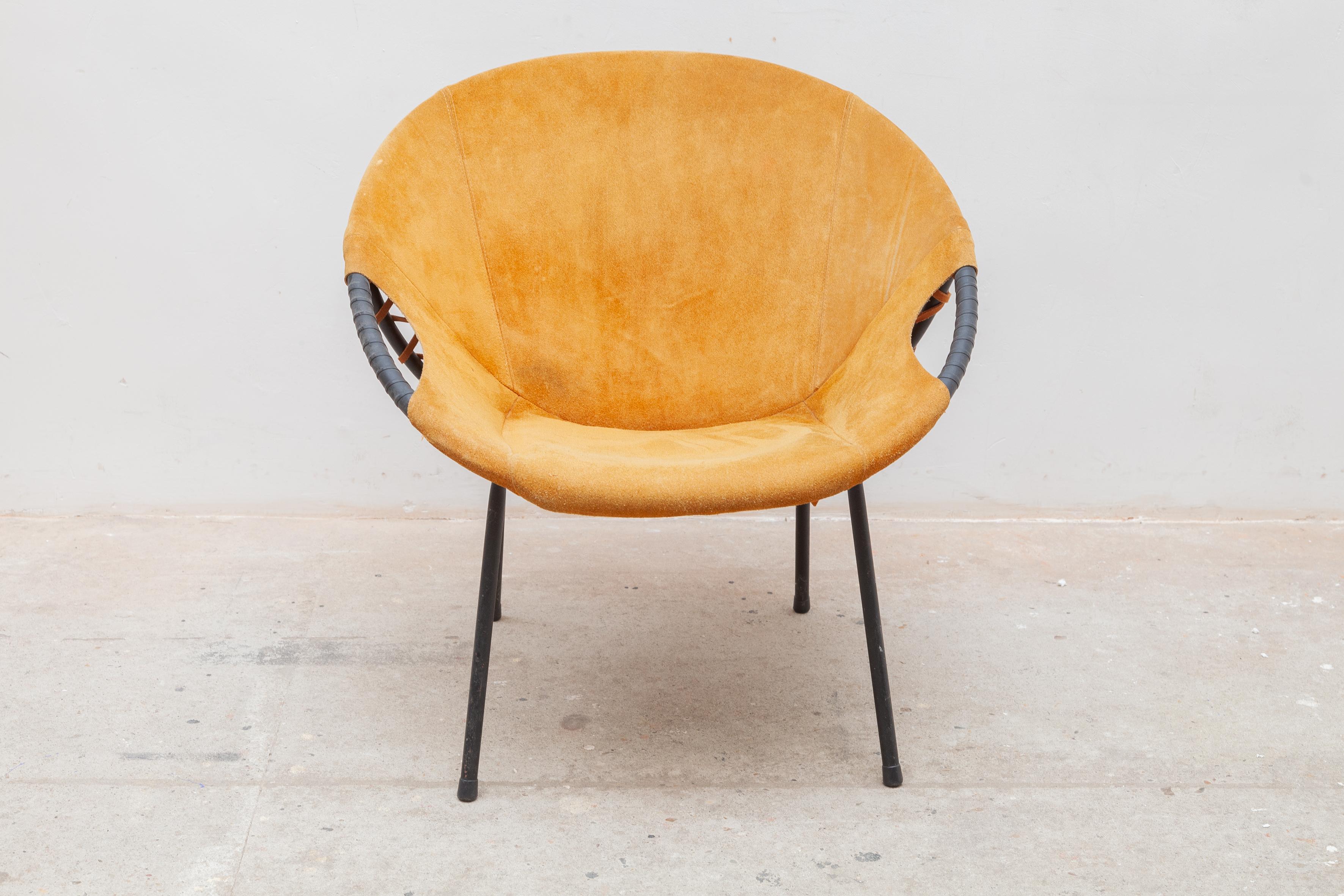 Mid-20th Century Pair of Yellow and Red Natural Suede Leather Lounge Fifties Chairs by Hans Olsen For Sale