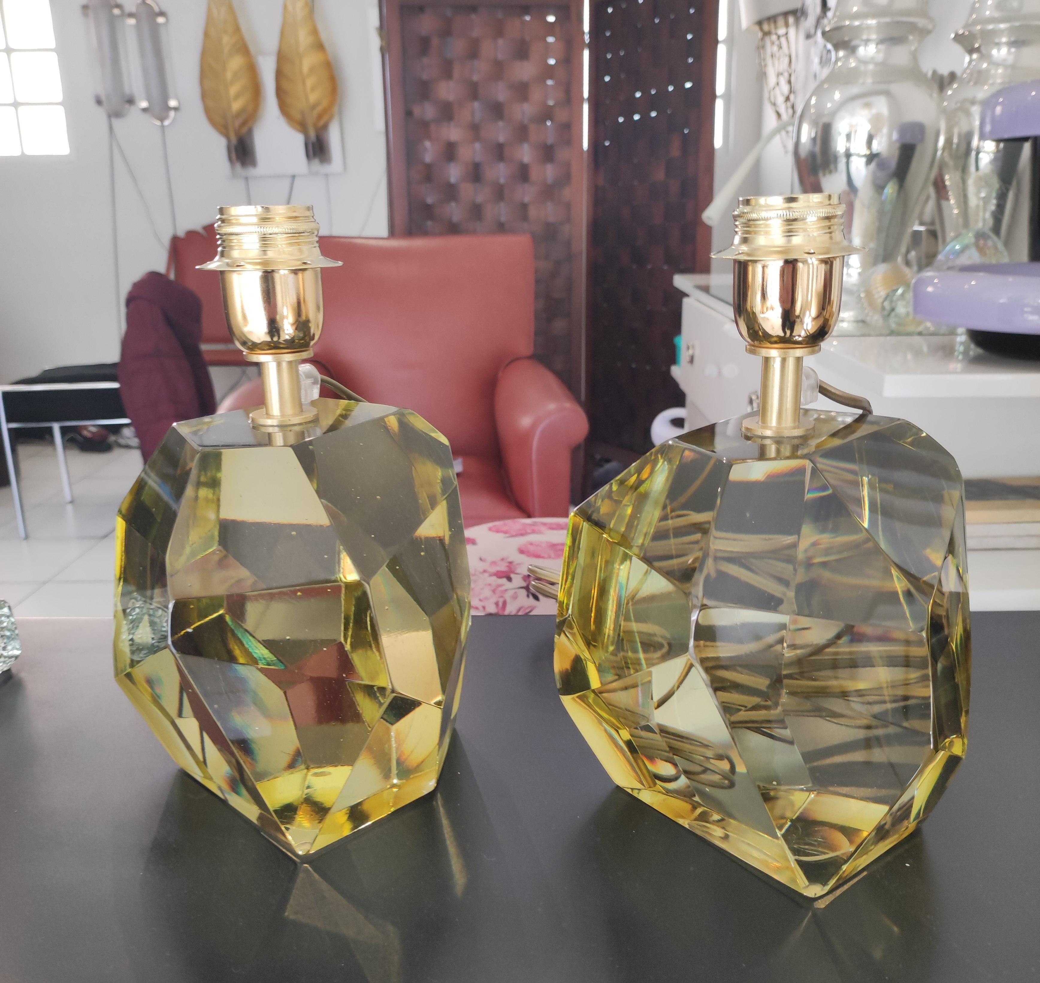 Contemporary Pair of yellow Crystal Faceted Table Lamps For Sale
