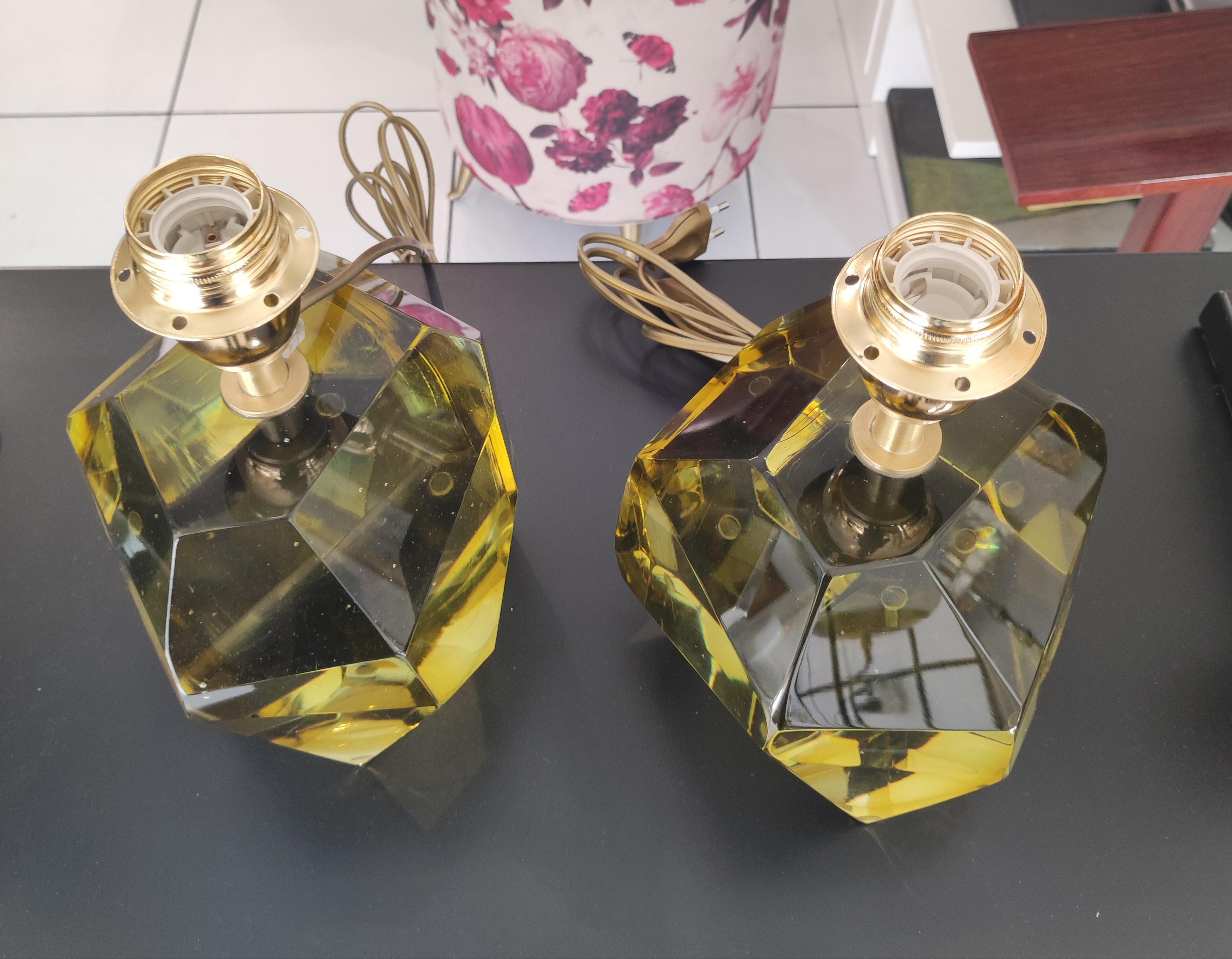 Pair of yellow Crystal Faceted Table Lamps For Sale 1