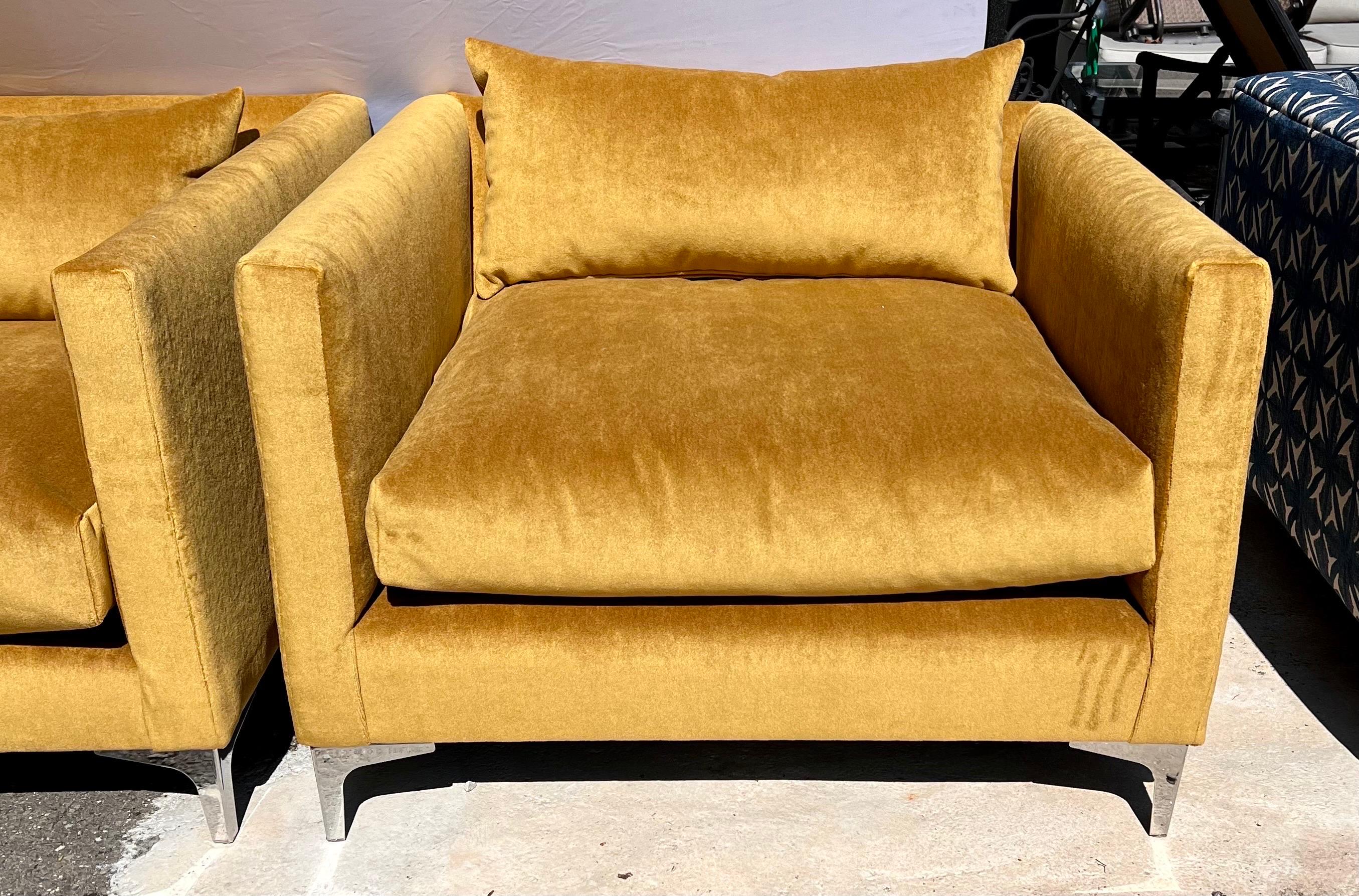 Pair of Yellow Gold Mohair Velvet Oversized Upholstered Cube Club Chairs In Excellent Condition For Sale In West Hartford, CT
