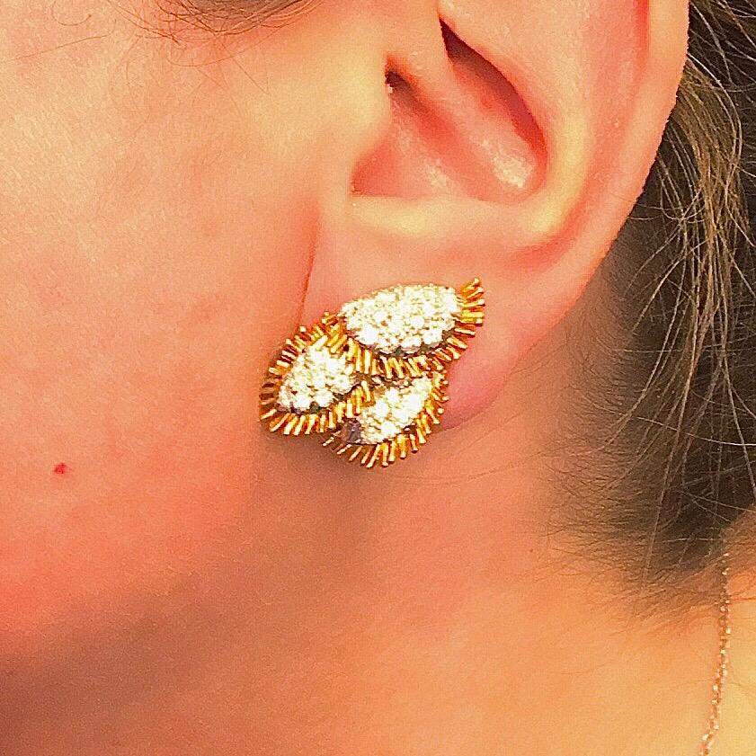 Round Cut Pair of Yellow Gold, Platinum and Diamond Earrings