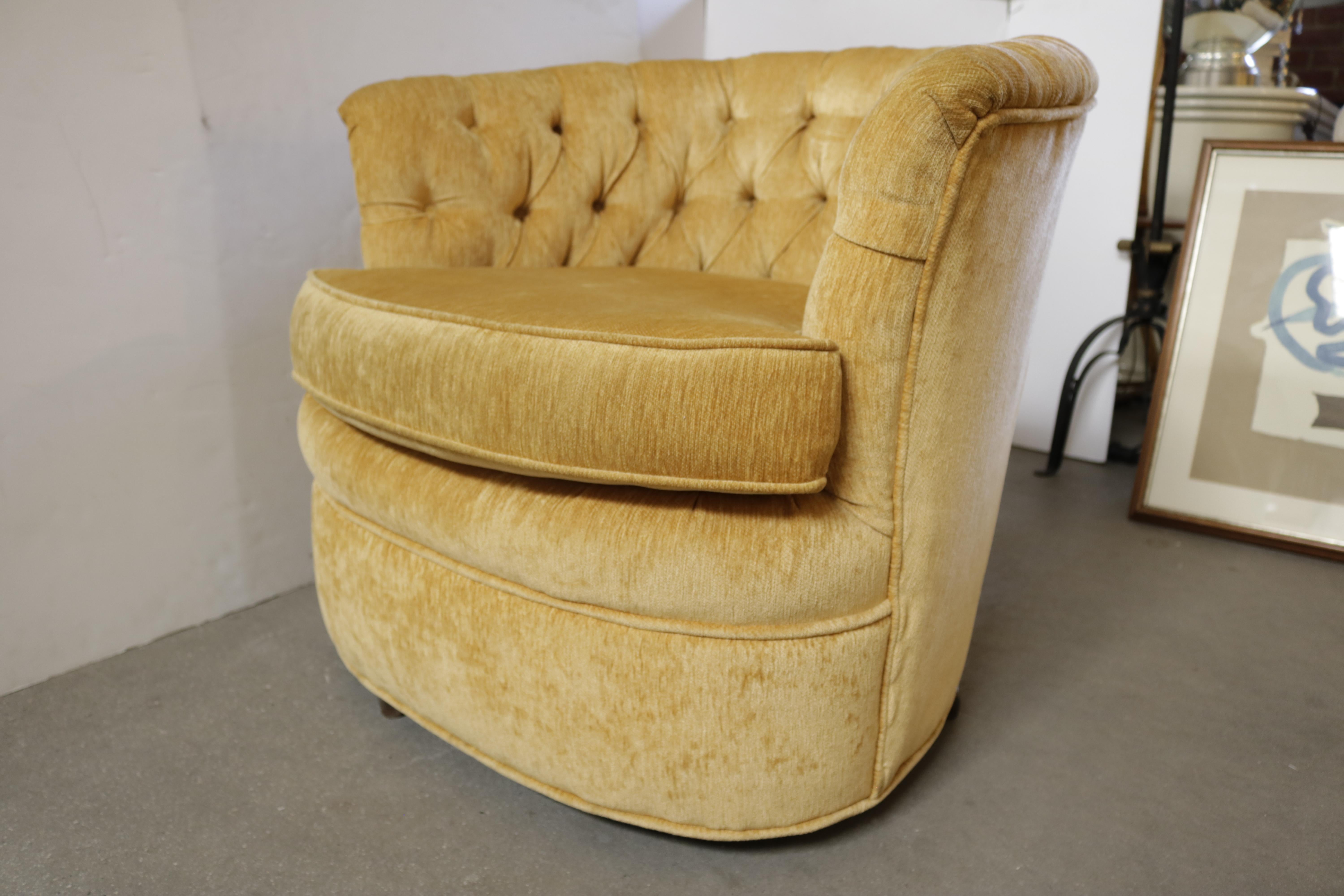 Mid-Century Modern Pair of Yellow Hollywood Regency Swivel Chairs