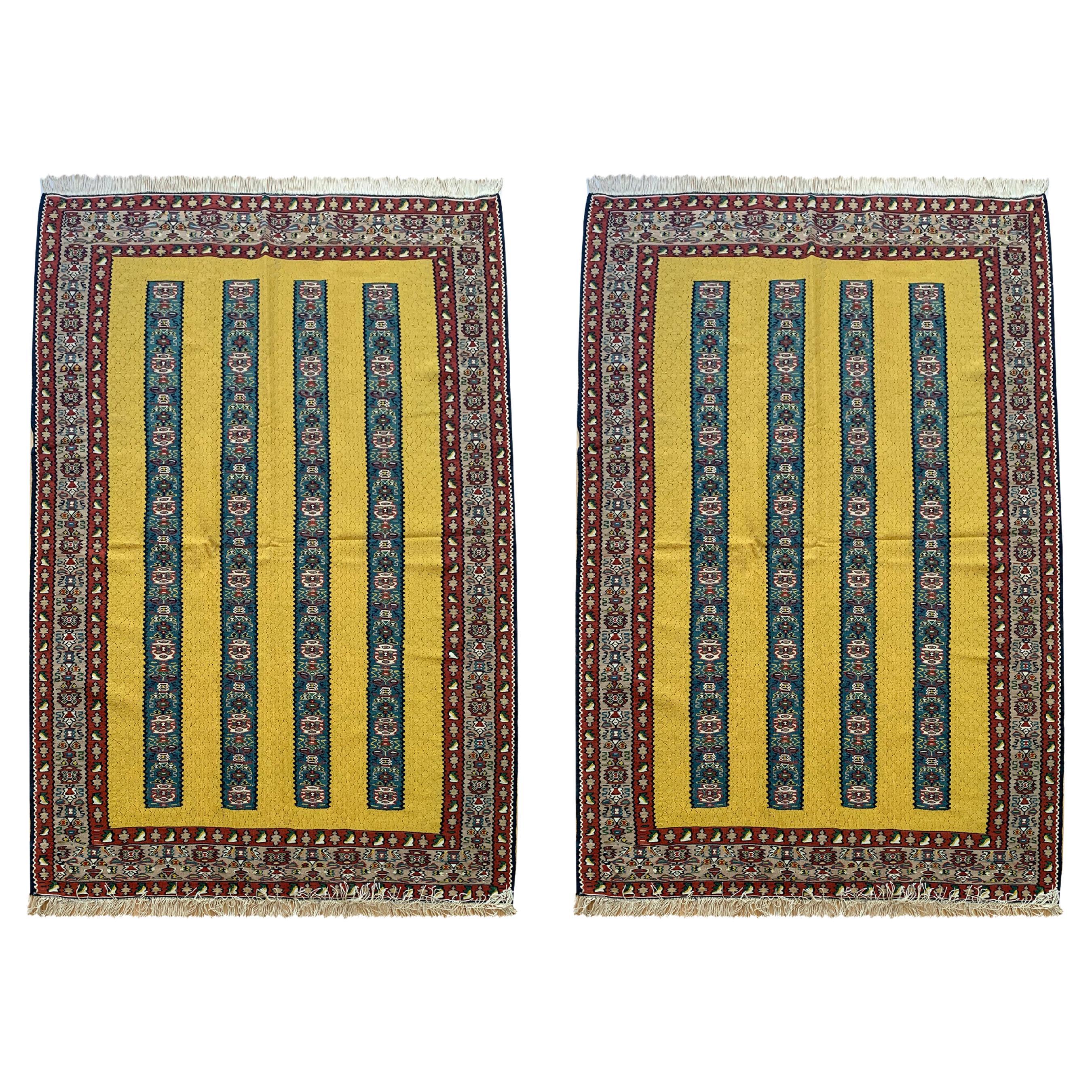 Paire de tapis Kilims jaunes tissés à la main à plat du Kurdish Area, fabriqués à la main