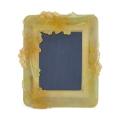 Pareja de marcos de cristal amarillo moldeado Daum de época Art Nouveau