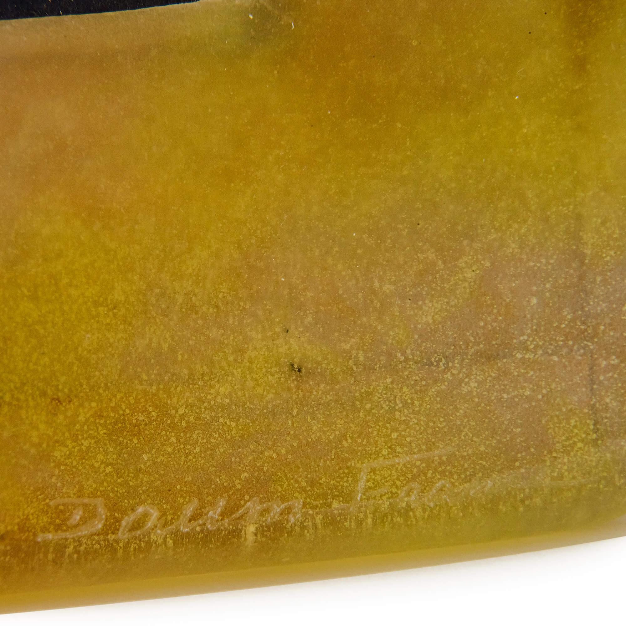 20ième siècle Paire de cadres en verre moulé jaune de la période Daum Art Nouveau en vente