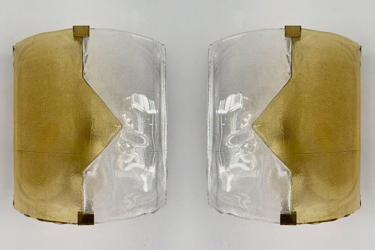Pair of Yellow Murano Glass Arrow Sconces by Mazzega, Itay, 1970s For Sale 4