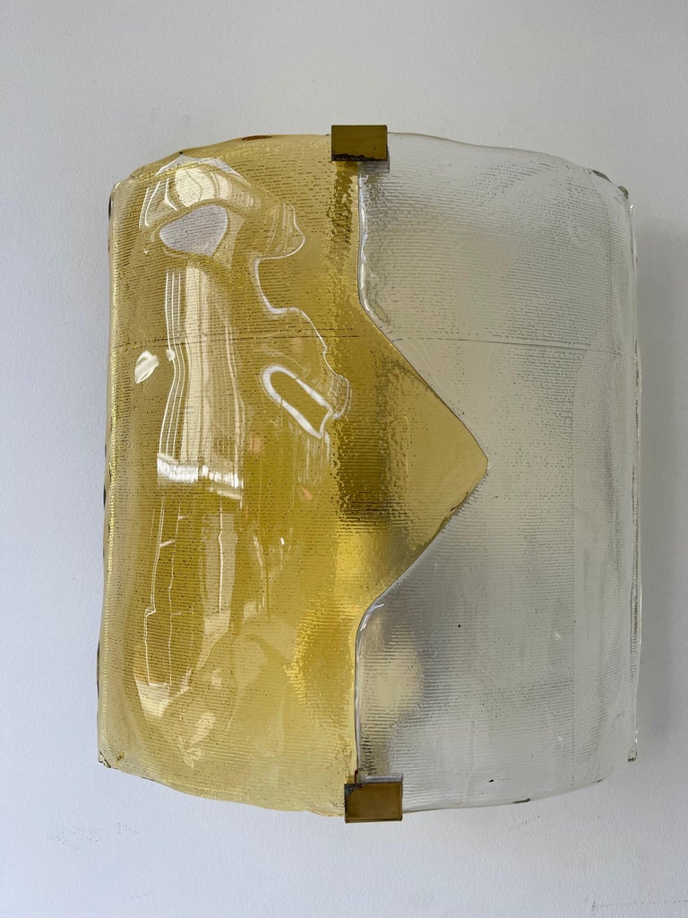 Pair of Yellow Murano Glass Arrow Sconces by Mazzega, Itay, 1970s In Good Condition For Sale In SAINT-OUEN, FR