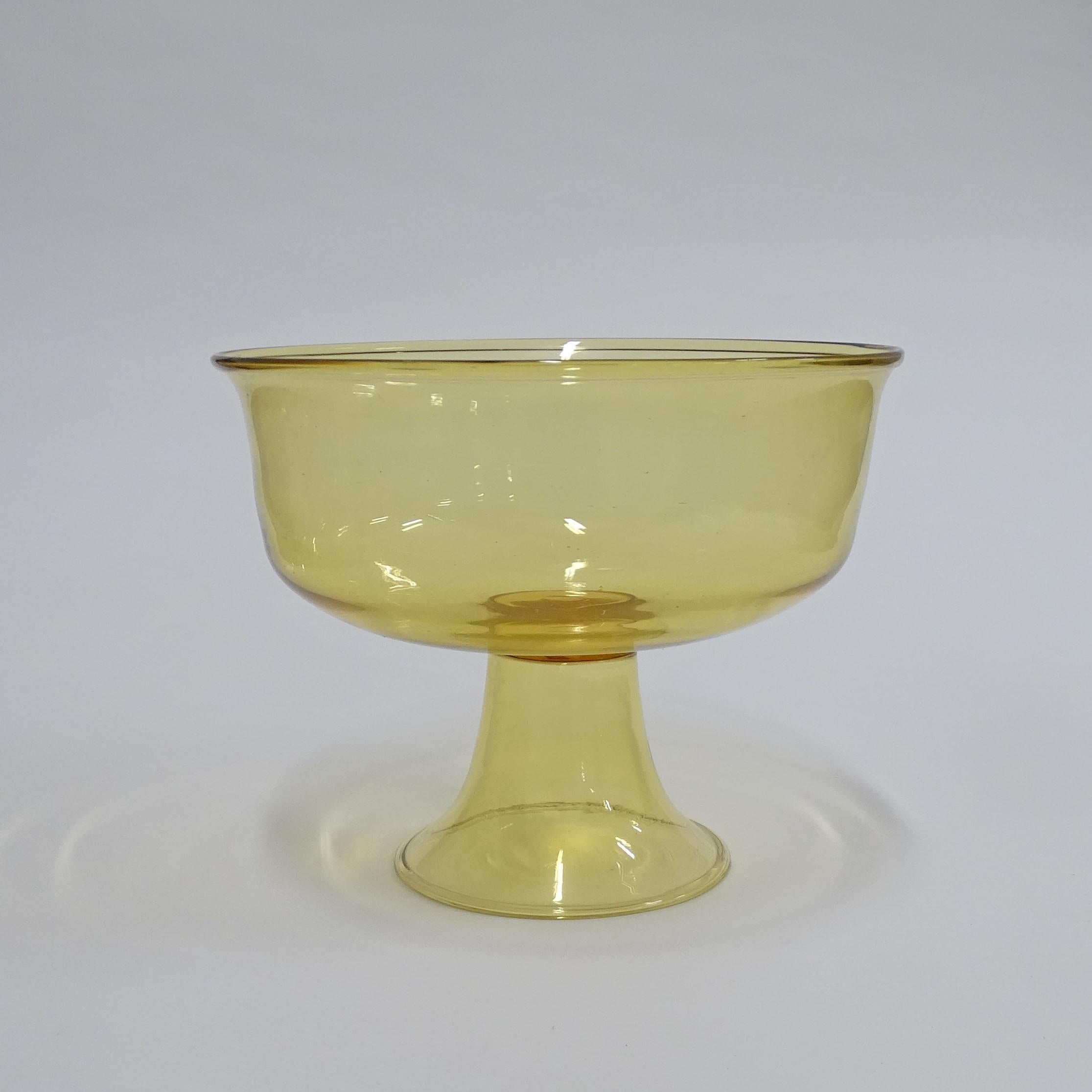 Pair of Yellow Murano Glass Coppe, Italy 1930s For Sale 1